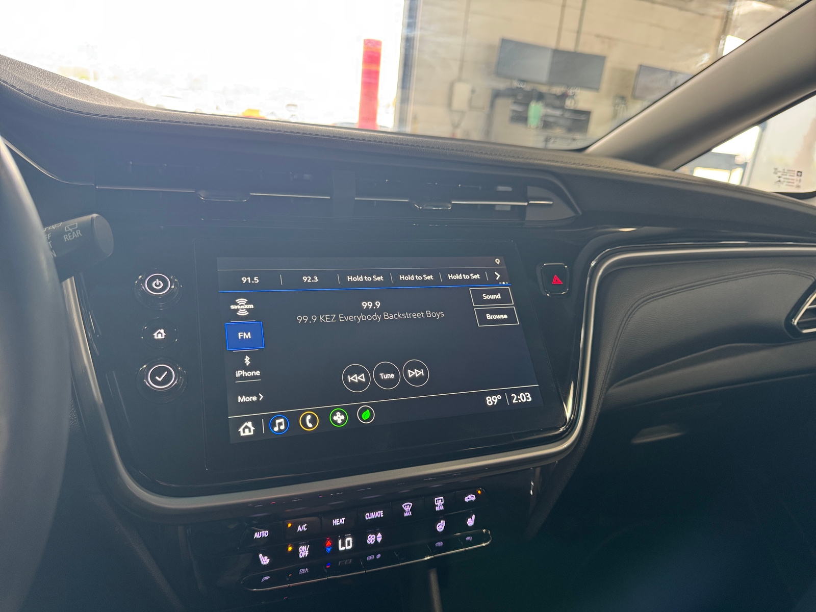 Thumbnail: 2023 Chevrolet Bolt EV - 4