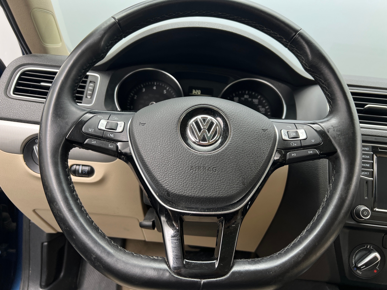 Thumbnail: 2016 Volkswagen Jetta - 5