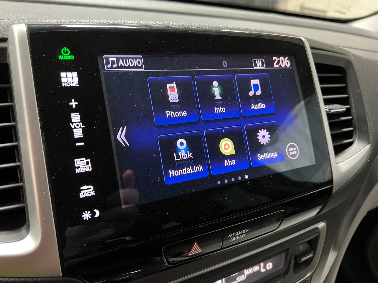 Thumbnail: 2016 Honda Pilot - 3