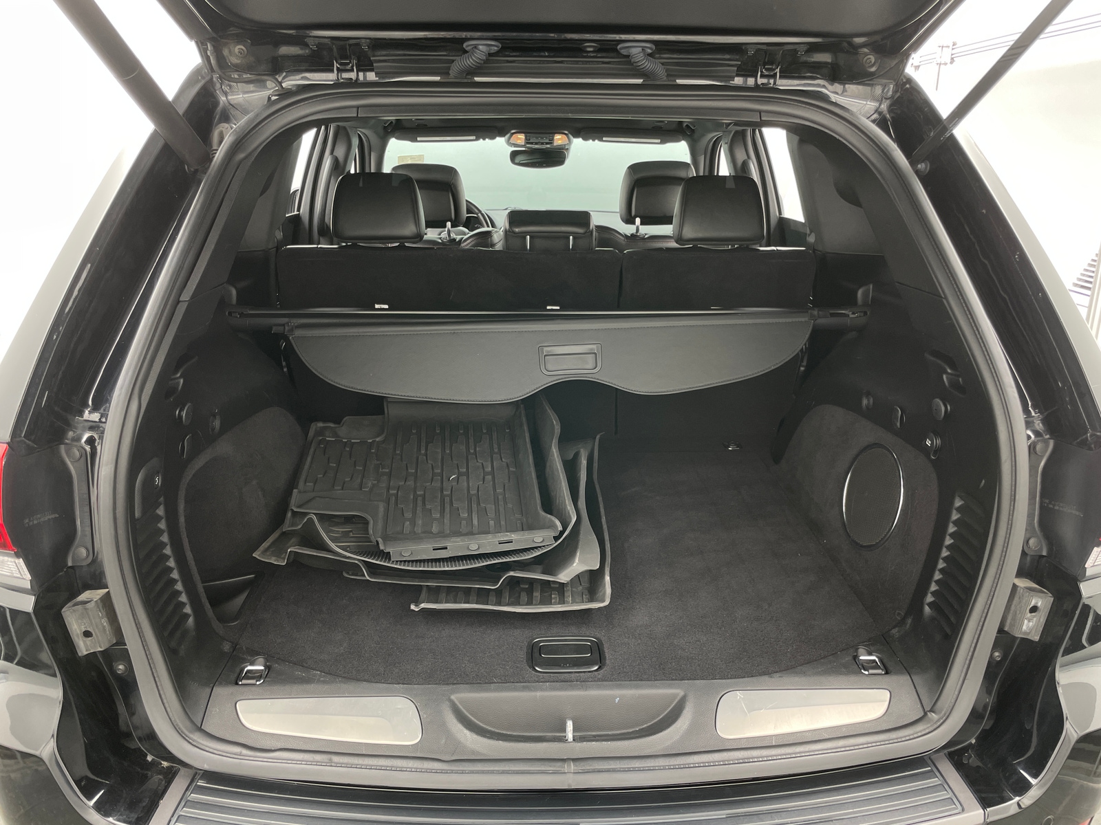 Thumbnail: 2019 Jeep Grand Cherokee - 6
