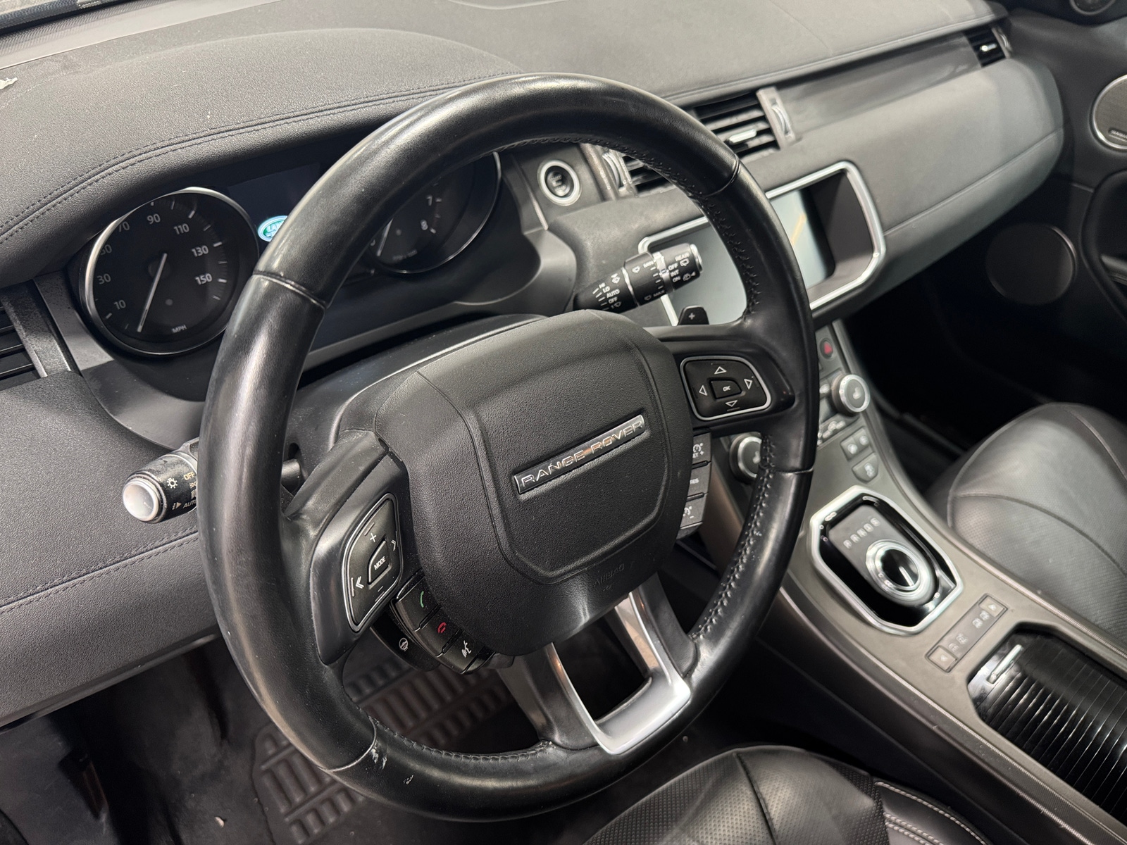 Thumbnail: 2018 Land Rover Range Rover Evoque - 2