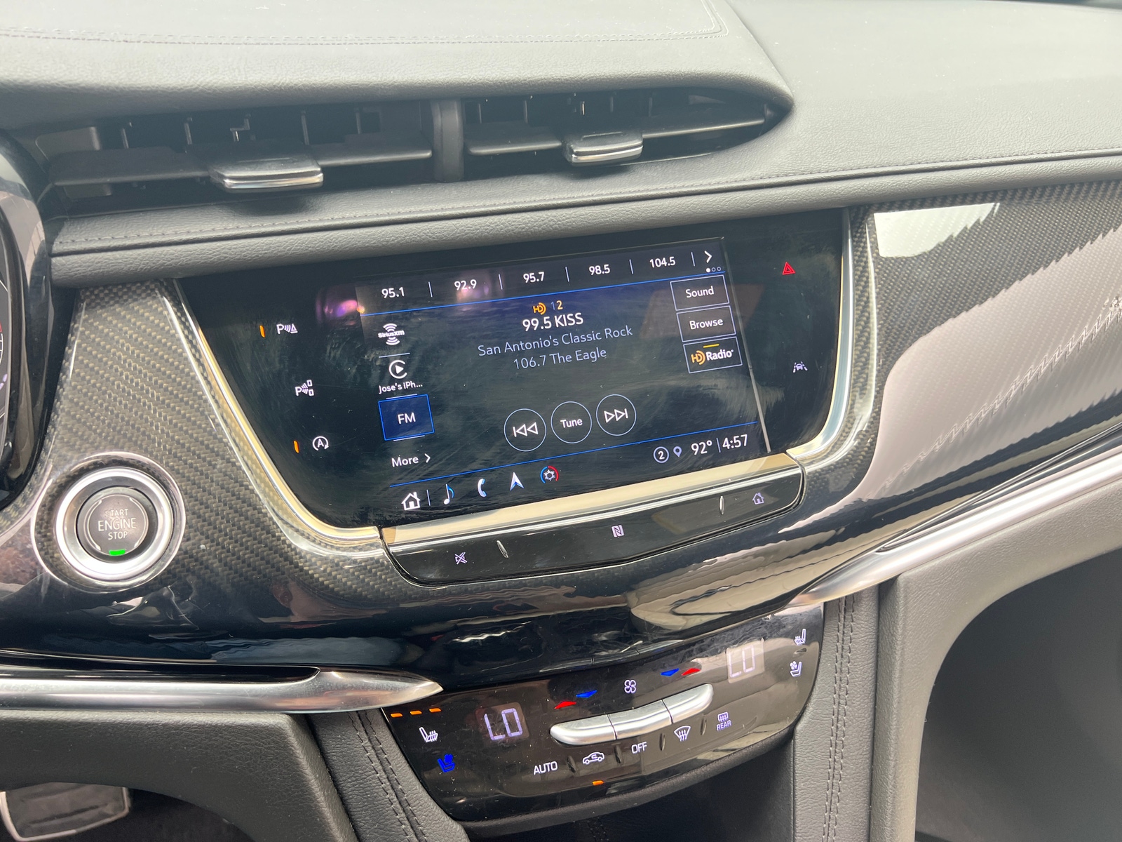 Thumbnail: 2021 Cadillac XT6 - 3