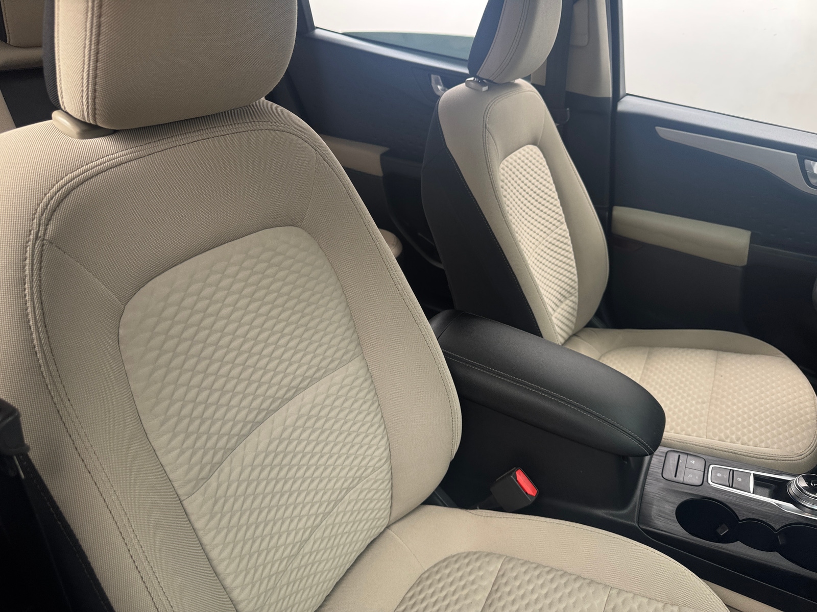 Thumbnail: 2020 Ford Escape - 2