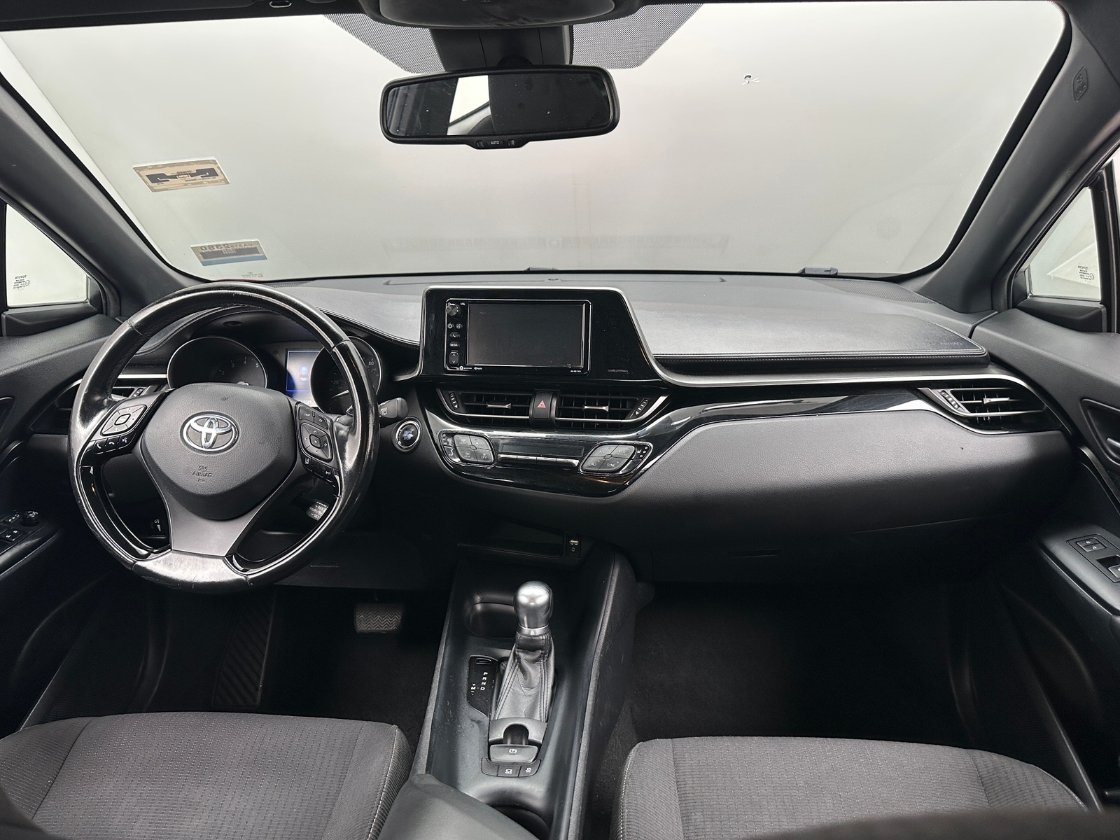 Thumbnail: 2018 Toyota C-HR - 3