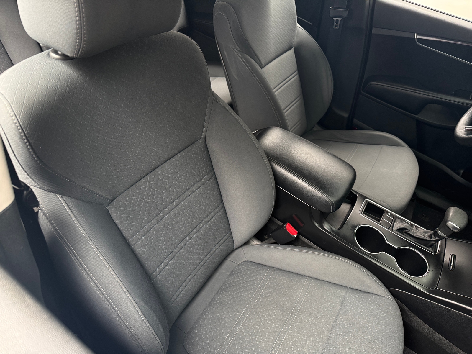 Thumbnail: 2019 Kia Sorento - 2