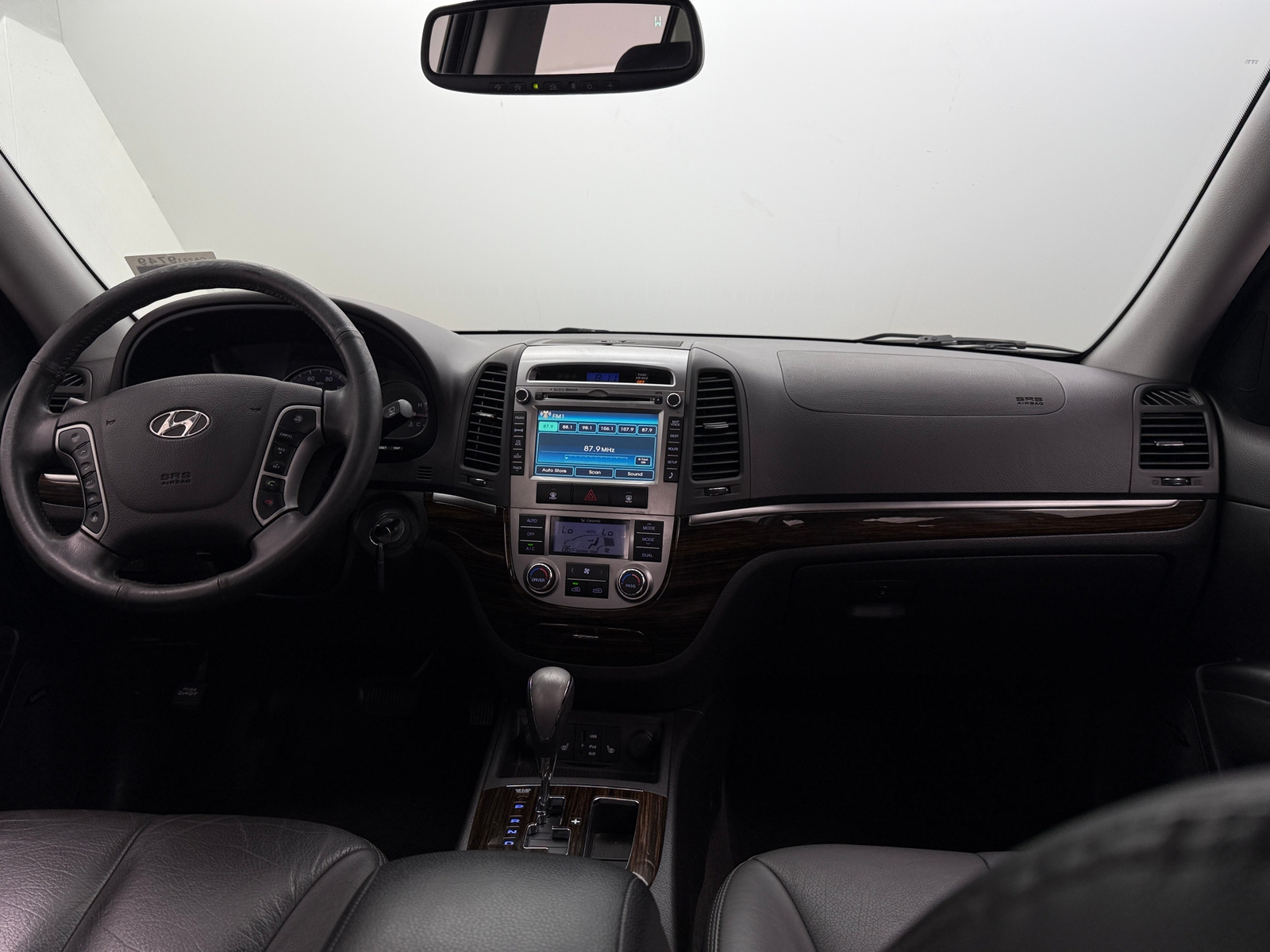 Thumbnail: 2012 Hyundai Santa Fe - 2