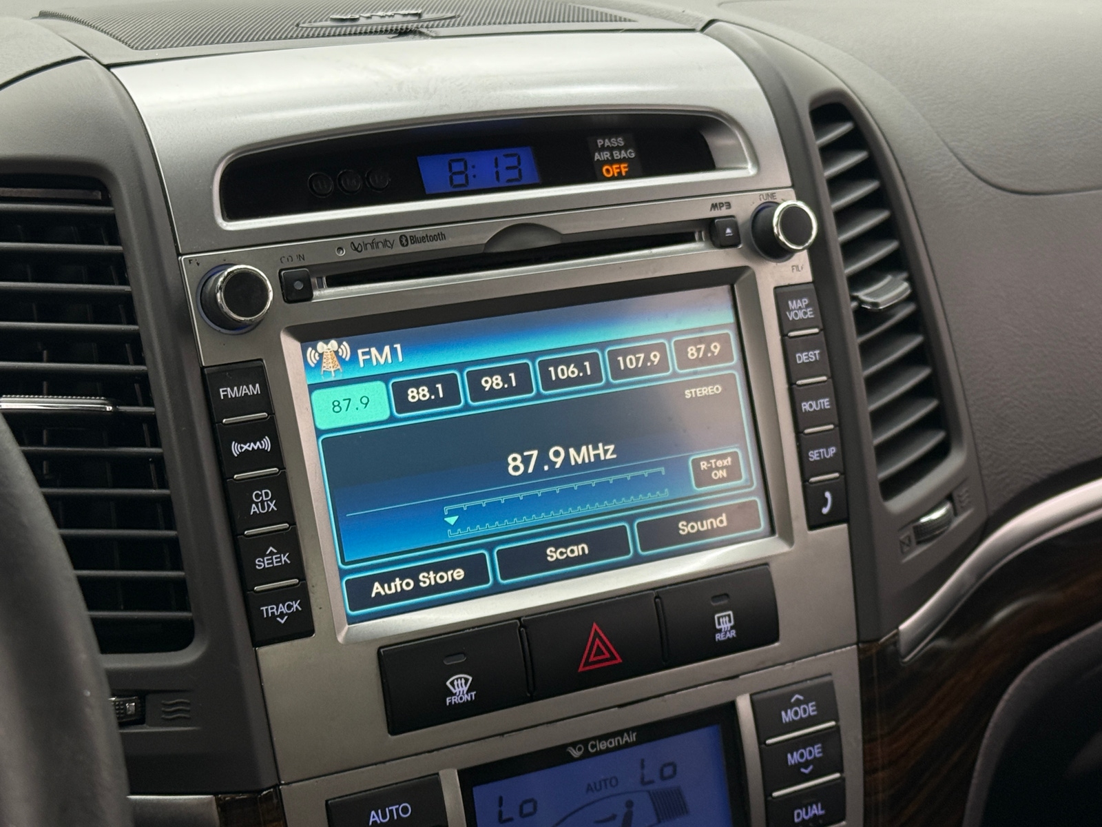 Thumbnail: 2012 Hyundai Santa Fe - 3