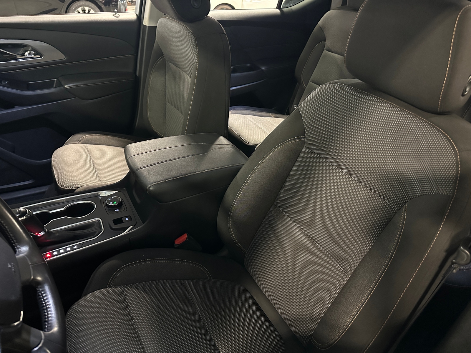 Thumbnail: 2019 Chevrolet Traverse - 2