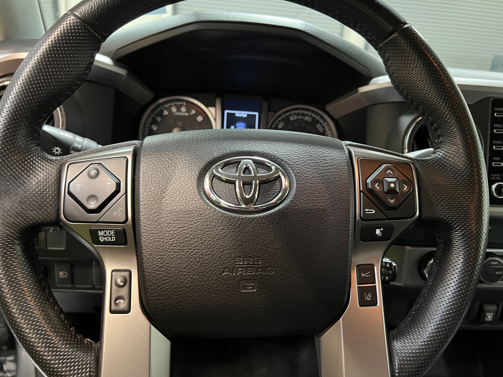 Thumbnail: 2022 Toyota Tacoma - 5