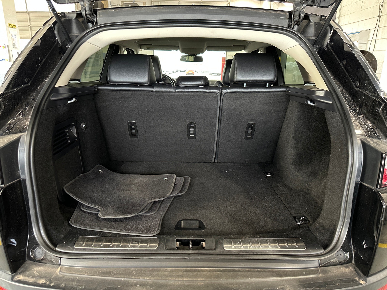 Thumbnail: 2014 Land Rover Range Rover Evoque - 6