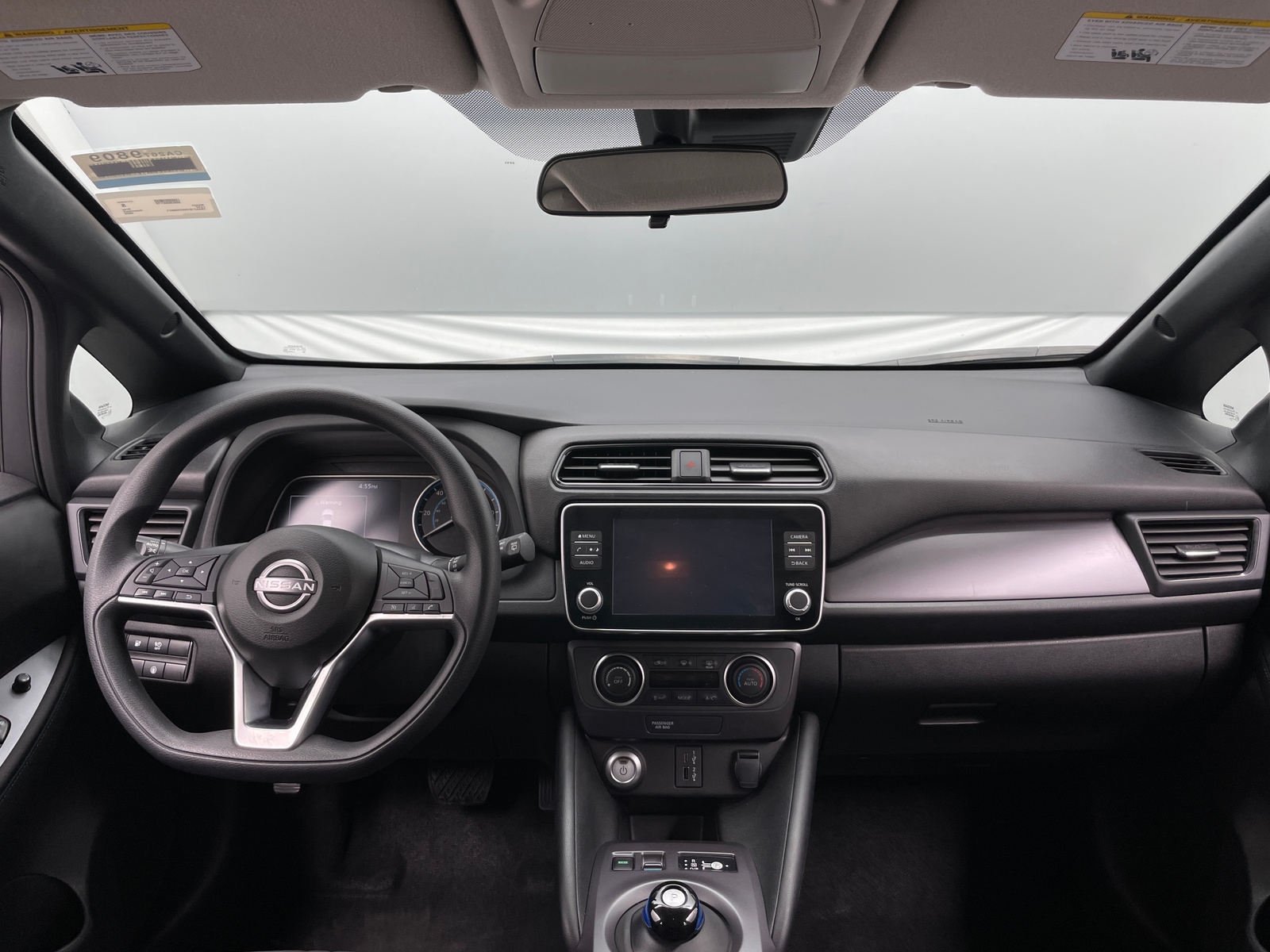 Thumbnail: 2025 Nissan Leaf - 3