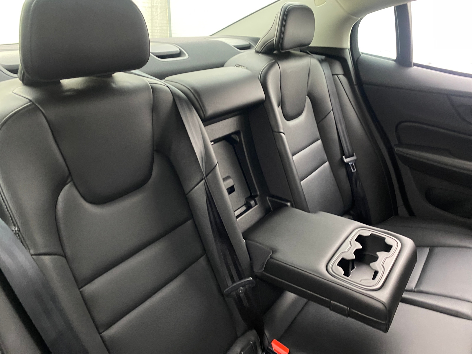 Thumbnail: 2019 Volvo S60 - 5