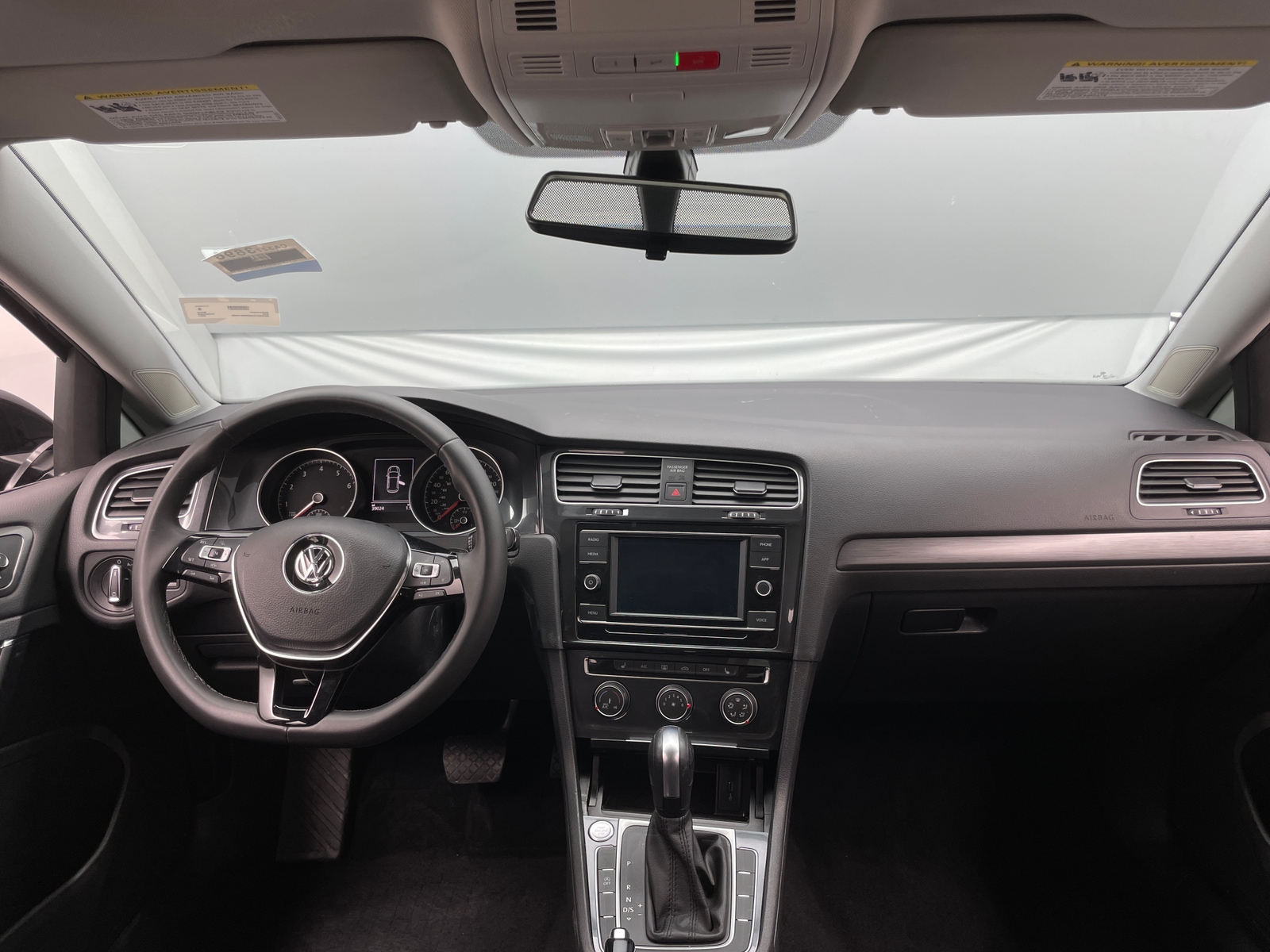 Thumbnail: 2021 Volkswagen Golf - 3