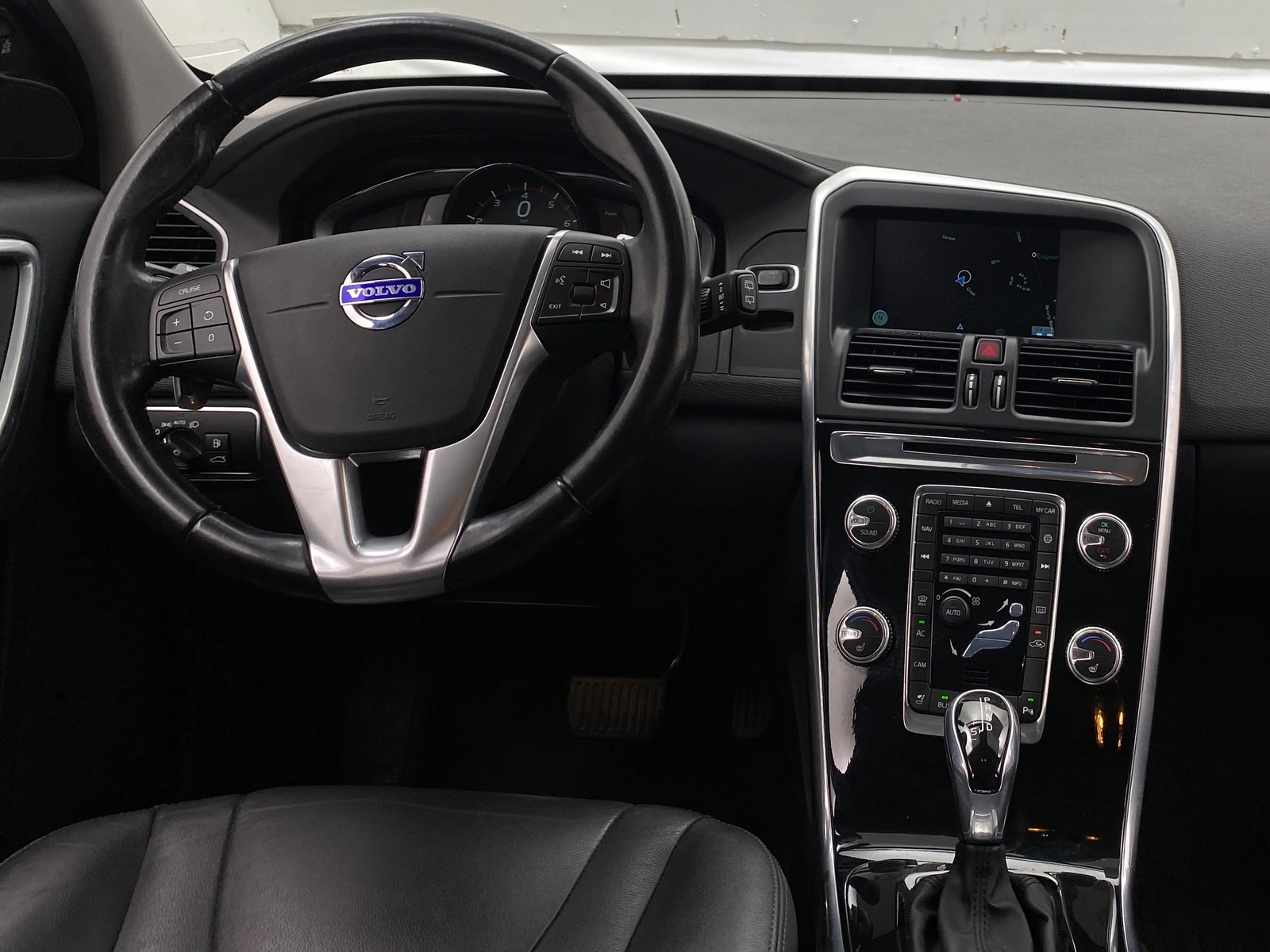Thumbnail: 2015 Volvo XC60 - 2