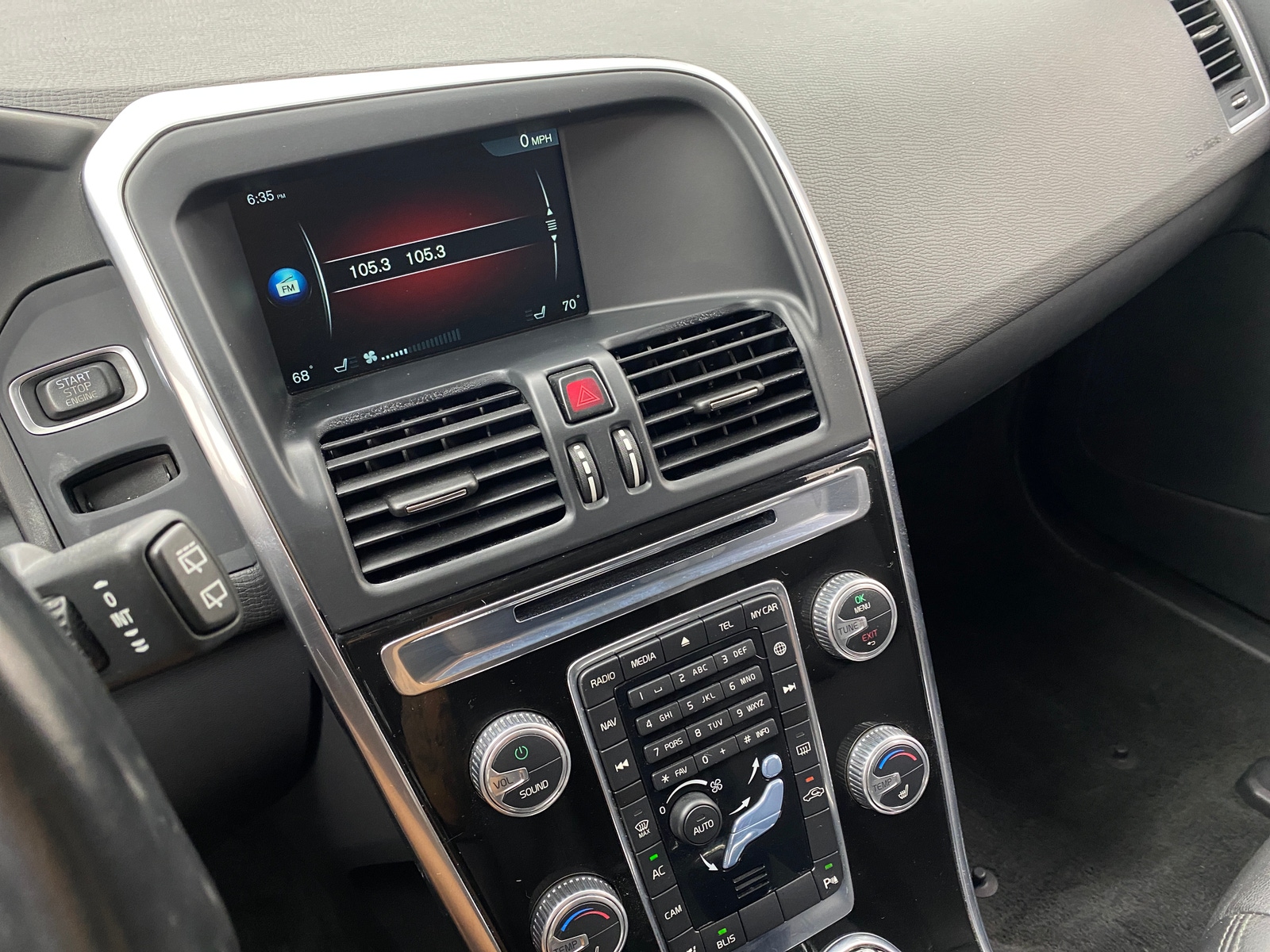Thumbnail: 2015 Volvo XC60 - 3