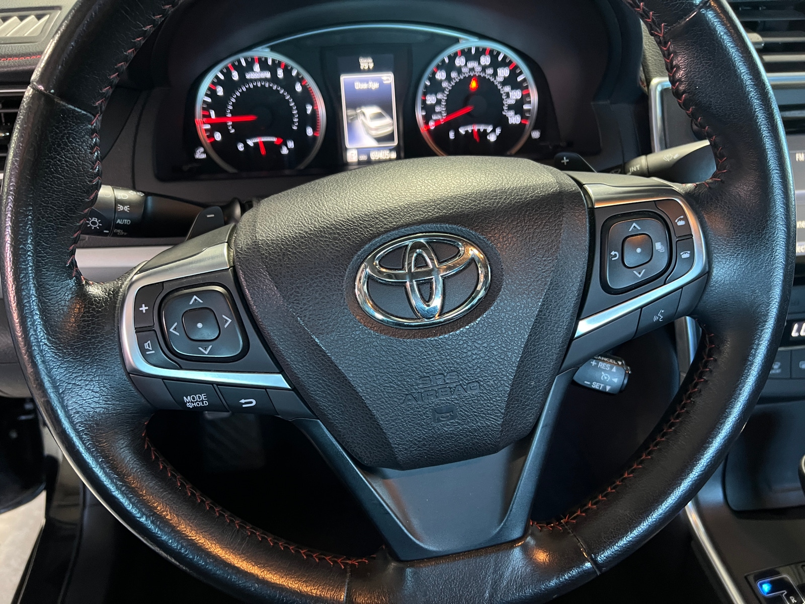 Thumbnail: 2015 Toyota Camry - 4