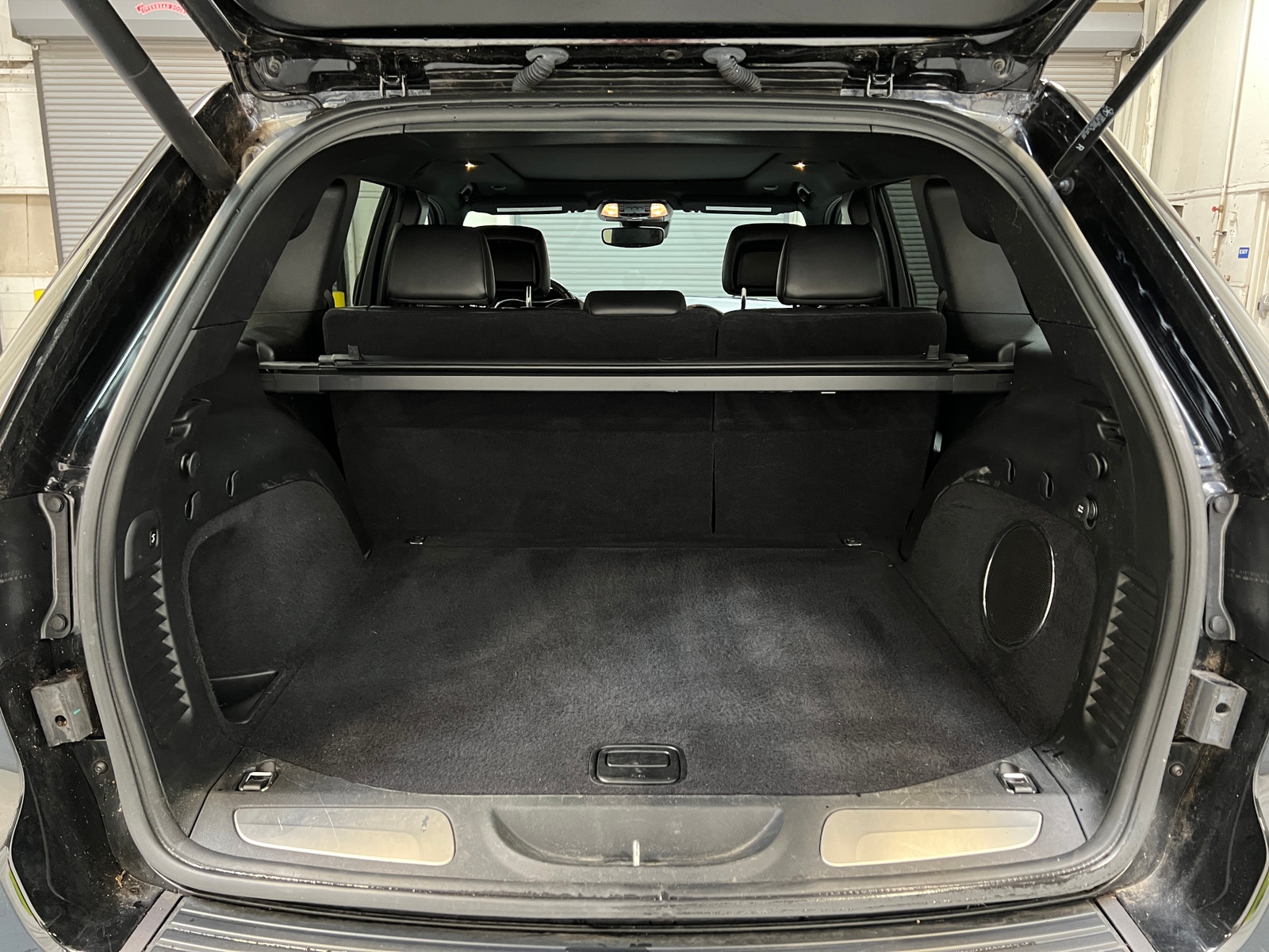 Thumbnail: 2020 Jeep Grand Cherokee - 6