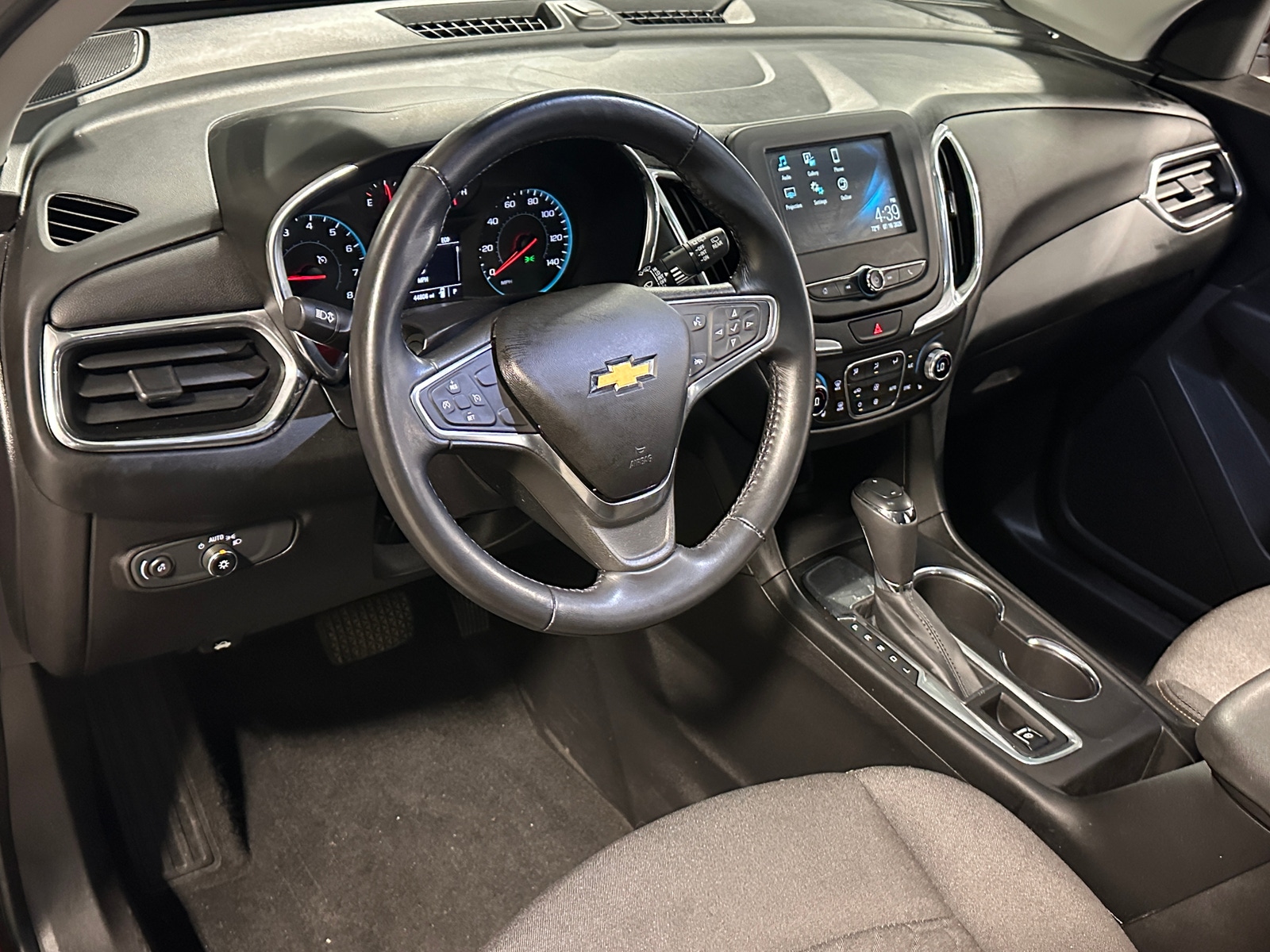 Thumbnail: 2018 Chevrolet Equinox - 3