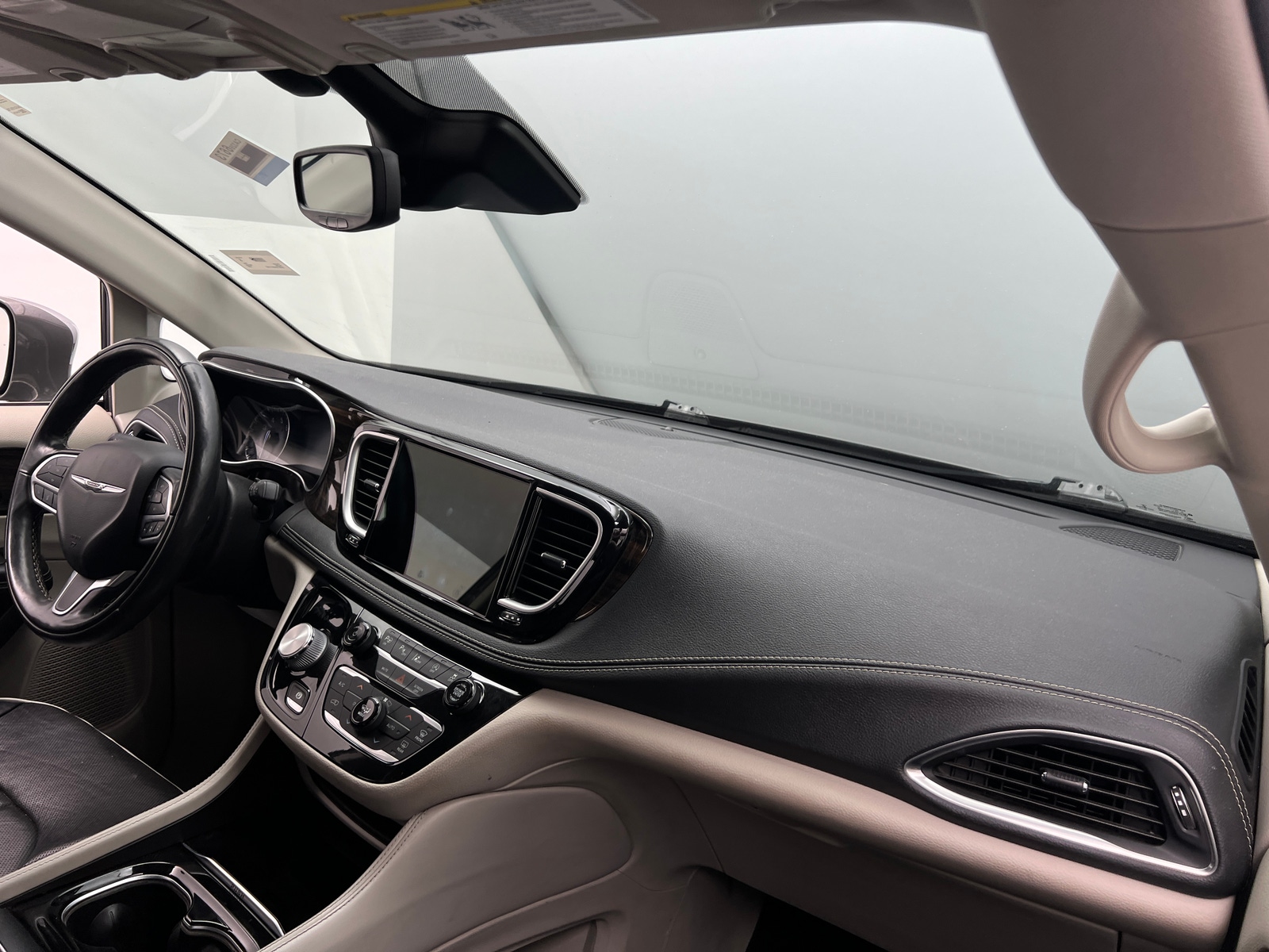 Thumbnail: 2022 Chrysler Pacifica - 2