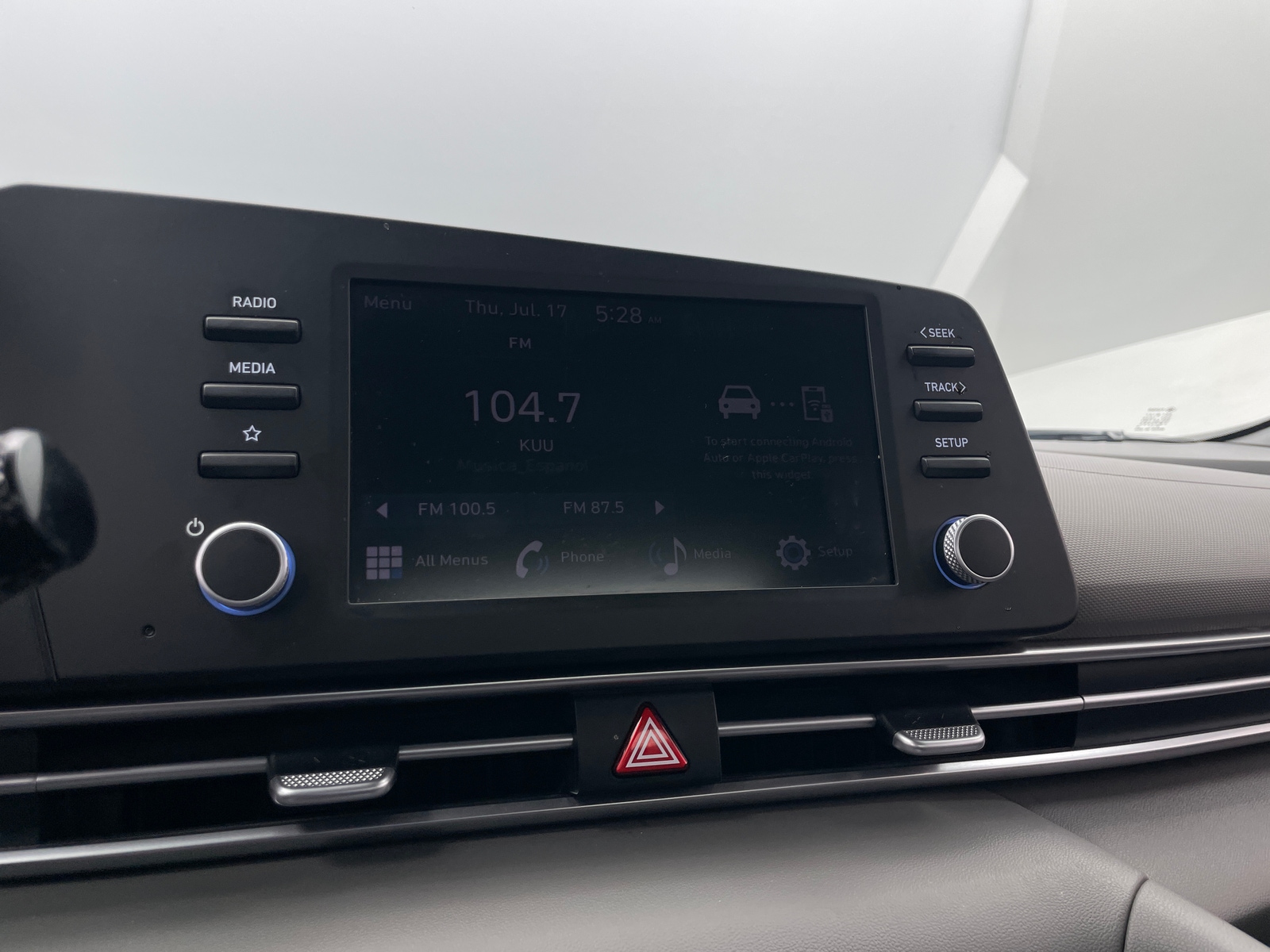 Thumbnail: 2024 Hyundai Elantra - 4