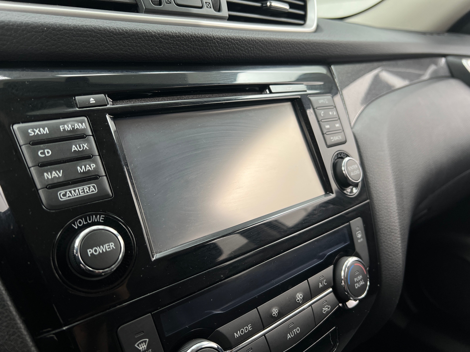 Thumbnail: 2014 Nissan Rogue - 4