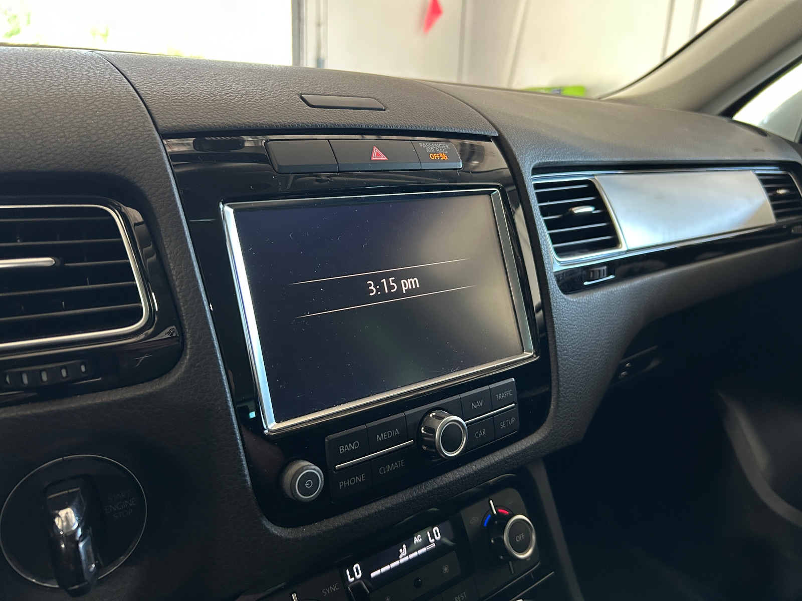 Thumbnail: 2013 Volkswagen Touareg - 4