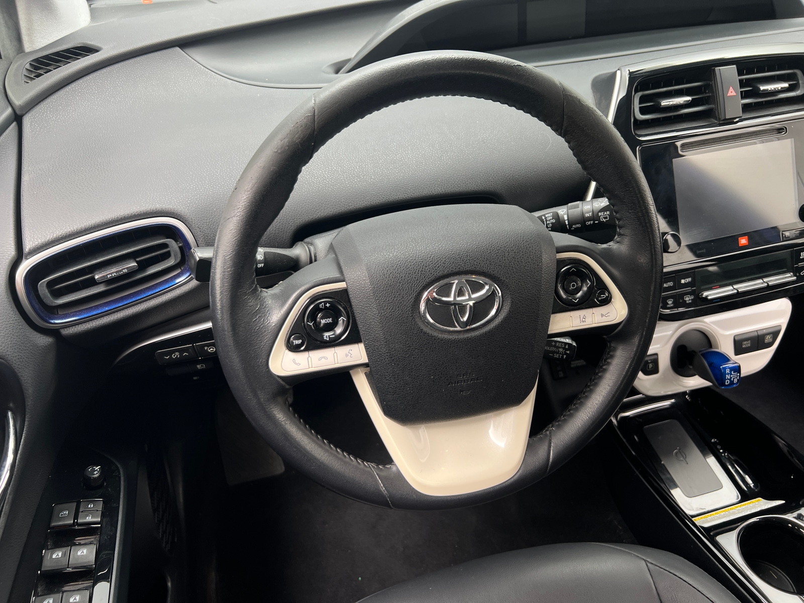 Thumbnail: 2017 Toyota Prius - 5