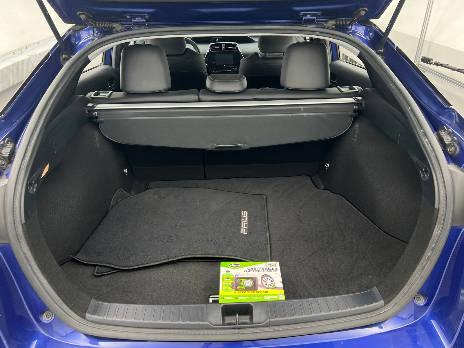 Thumbnail: 2017 Toyota Prius - 7