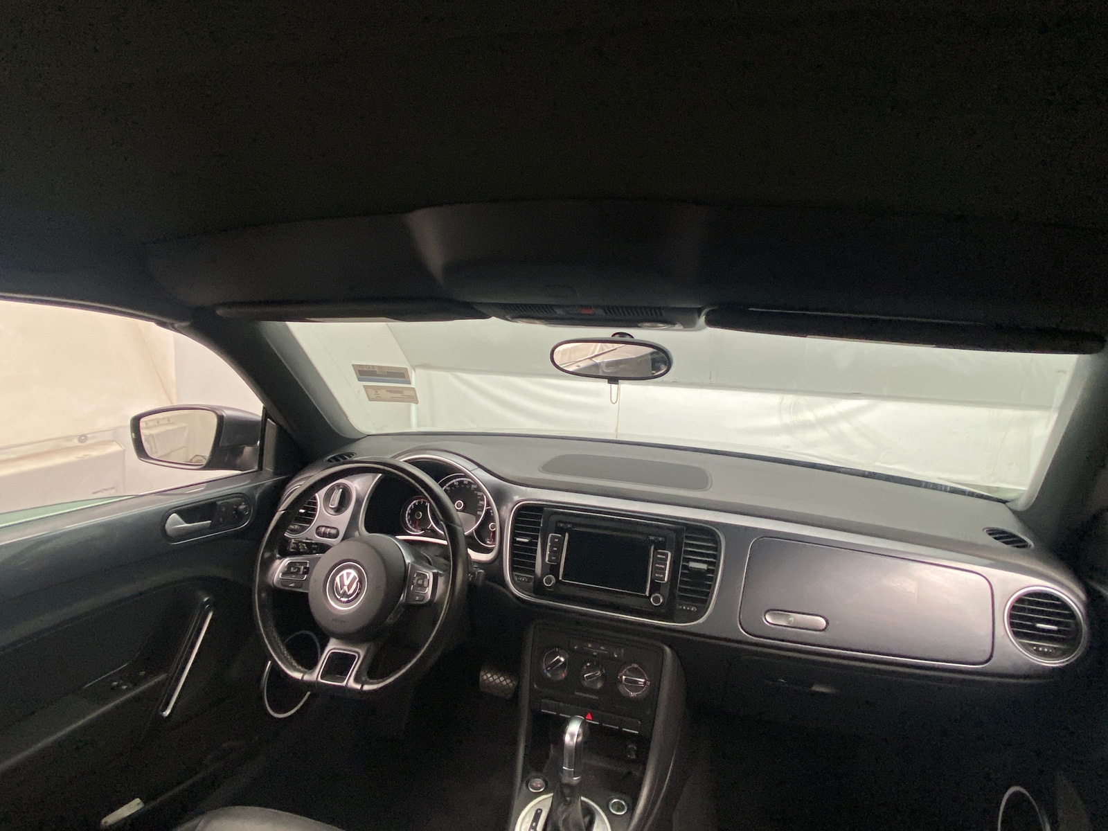 Thumbnail: 2015 Volkswagen Beetle - 2