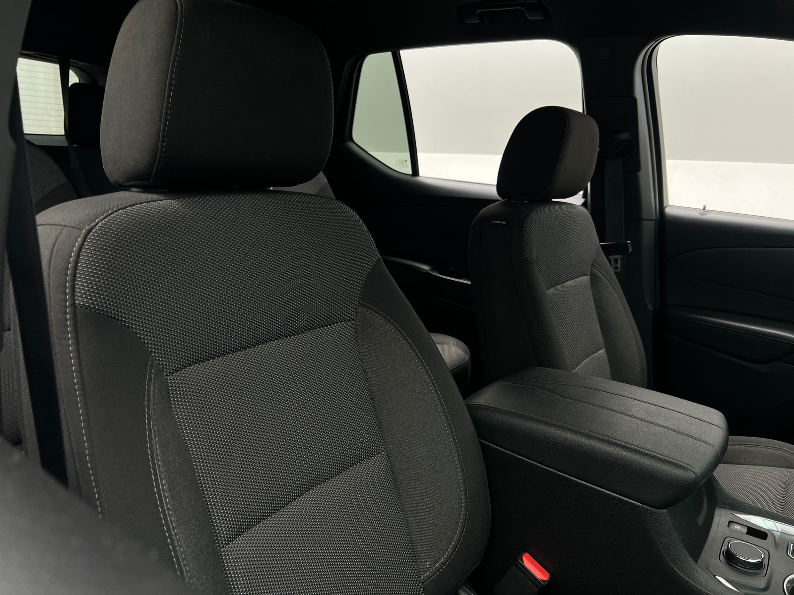 Thumbnail: 2022 Chevrolet Traverse - 2