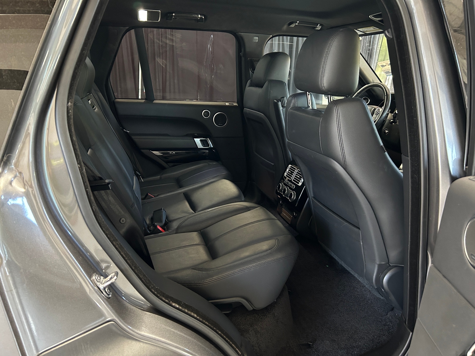 Thumbnail: 2017 Land Rover Range Rover - 5