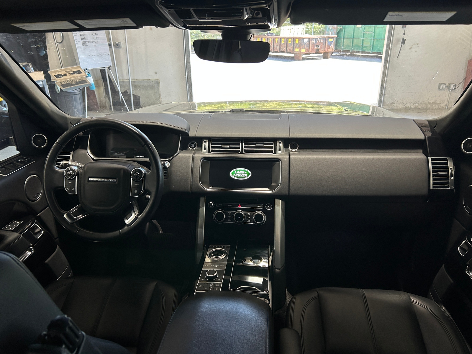 Thumbnail: 2017 Land Rover Range Rover - 2