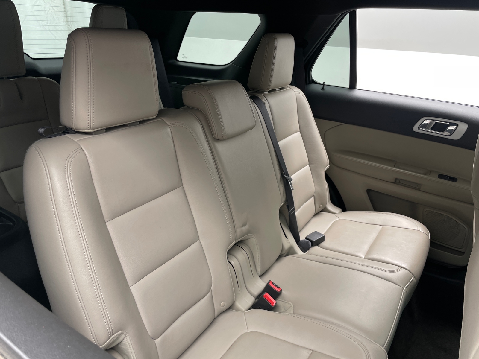 Thumbnail: 2013 Ford Explorer - 5