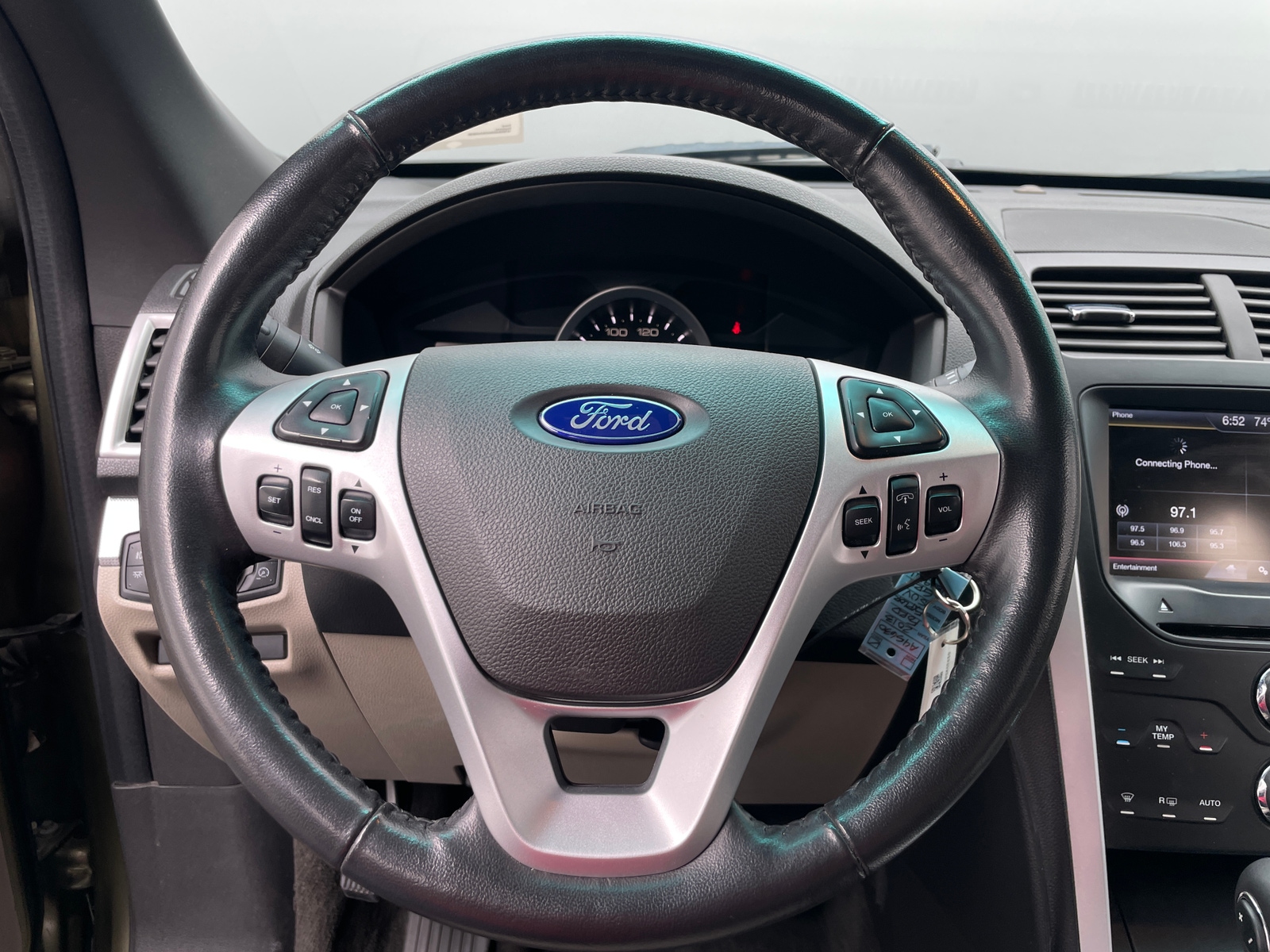 Thumbnail: 2013 Ford Explorer - 4
