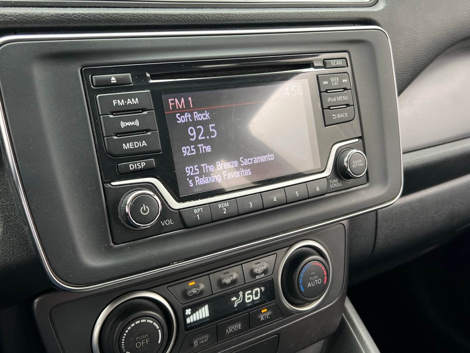Thumbnail: 2019 Nissan Leaf - 4