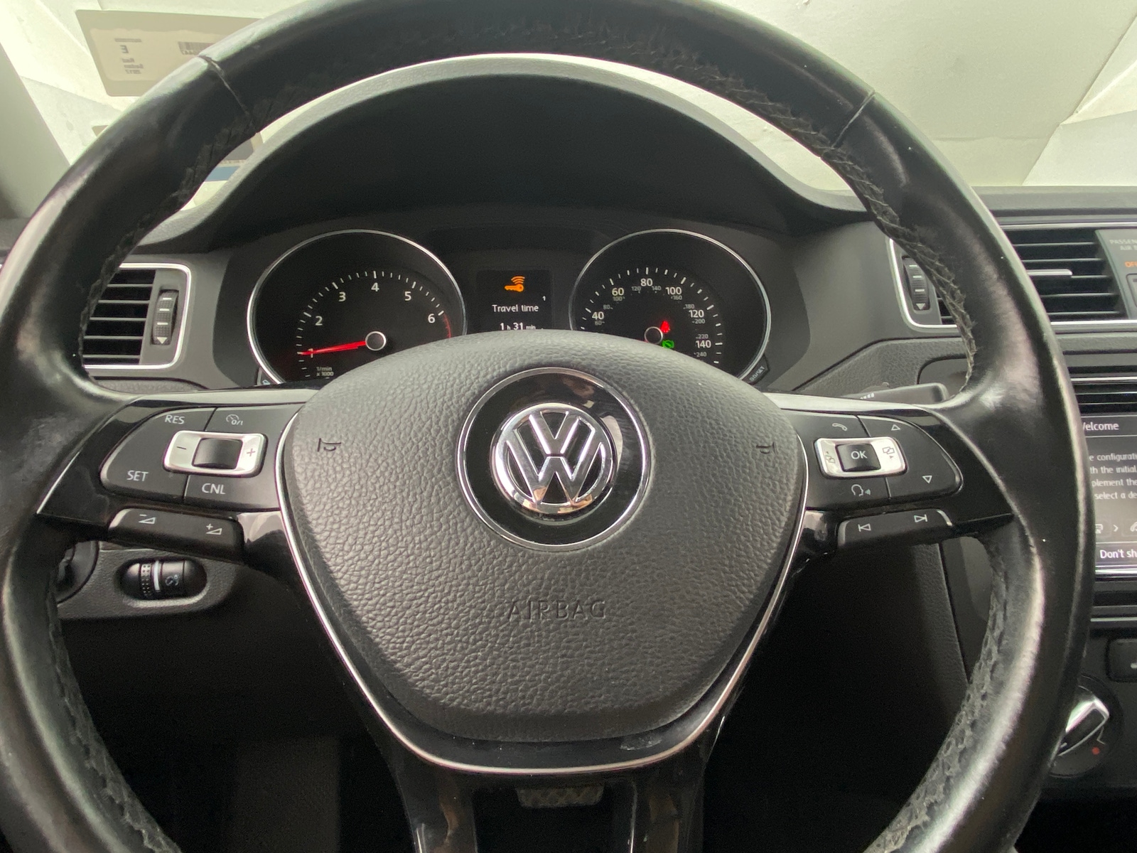 Thumbnail: 2017 Volkswagen Jetta - 4
