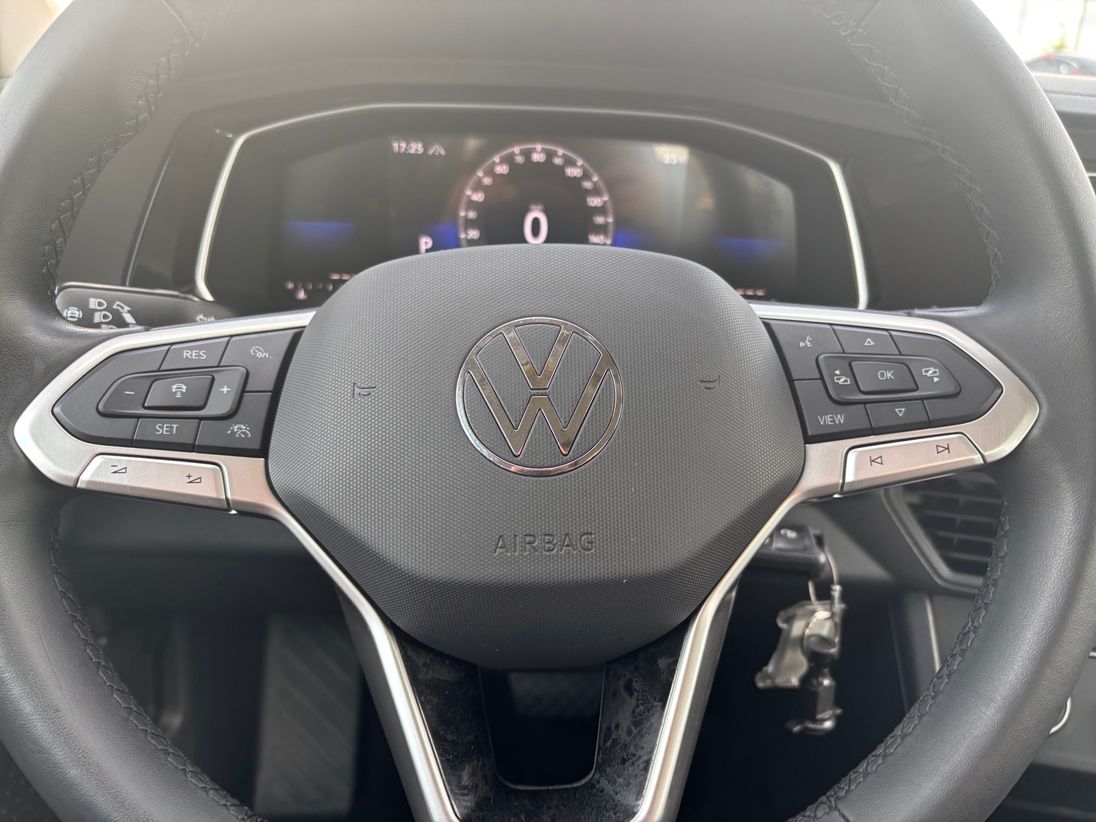 Thumbnail: 2024 Volkswagen Jetta - 5