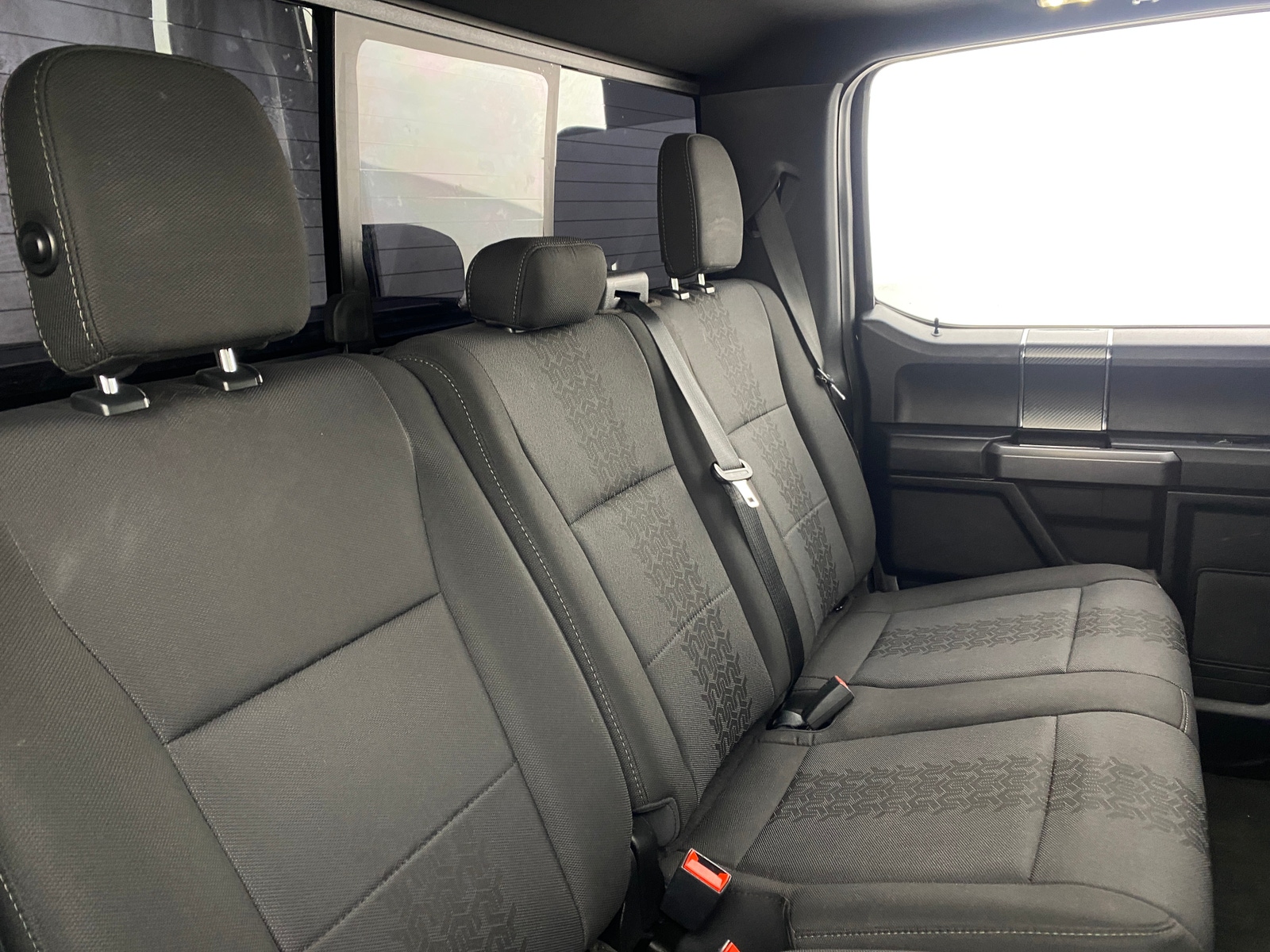 Thumbnail: 2019 Ford Econoline - 6