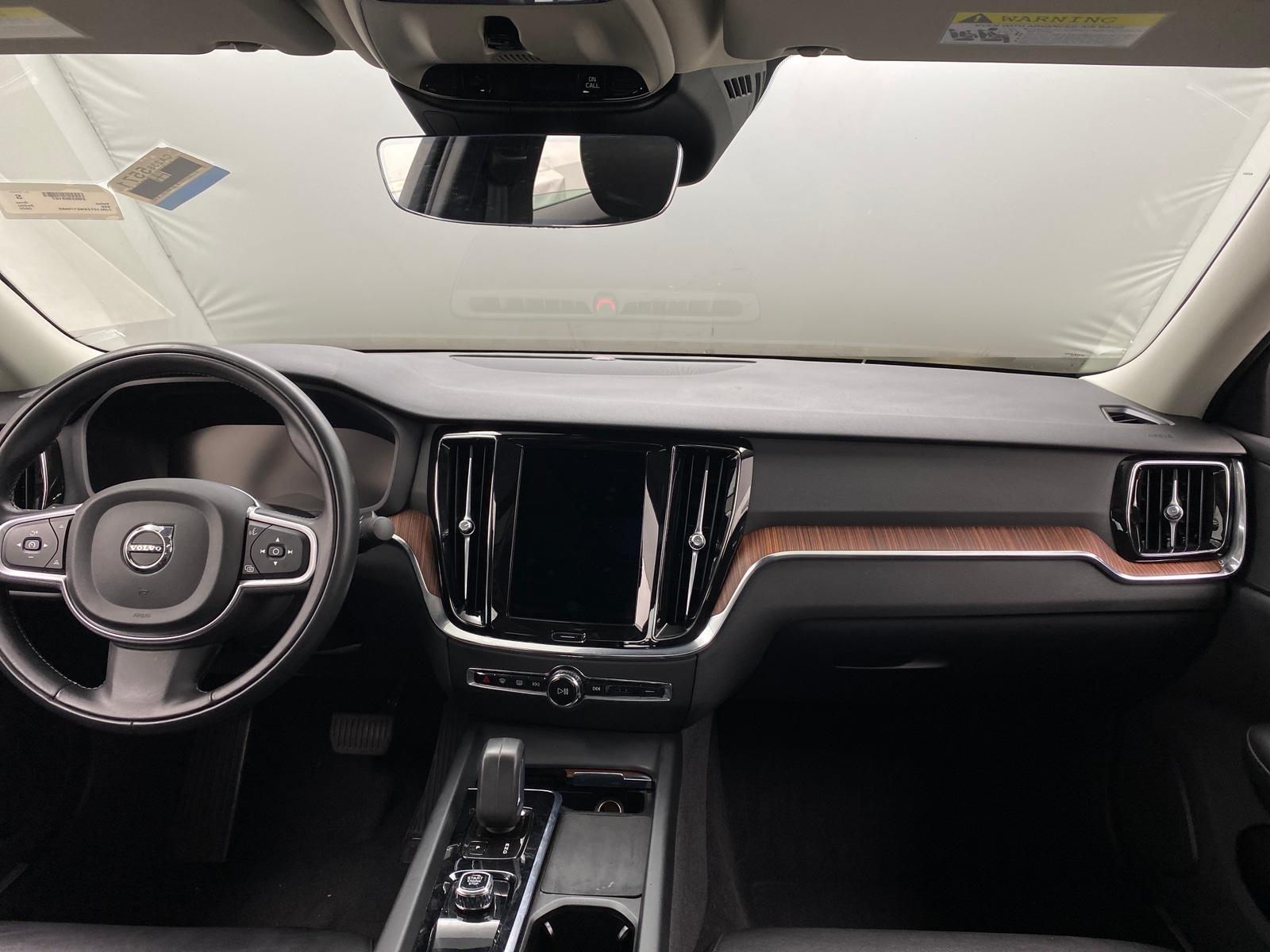 Thumbnail: 2022 Volvo S60 - 2
