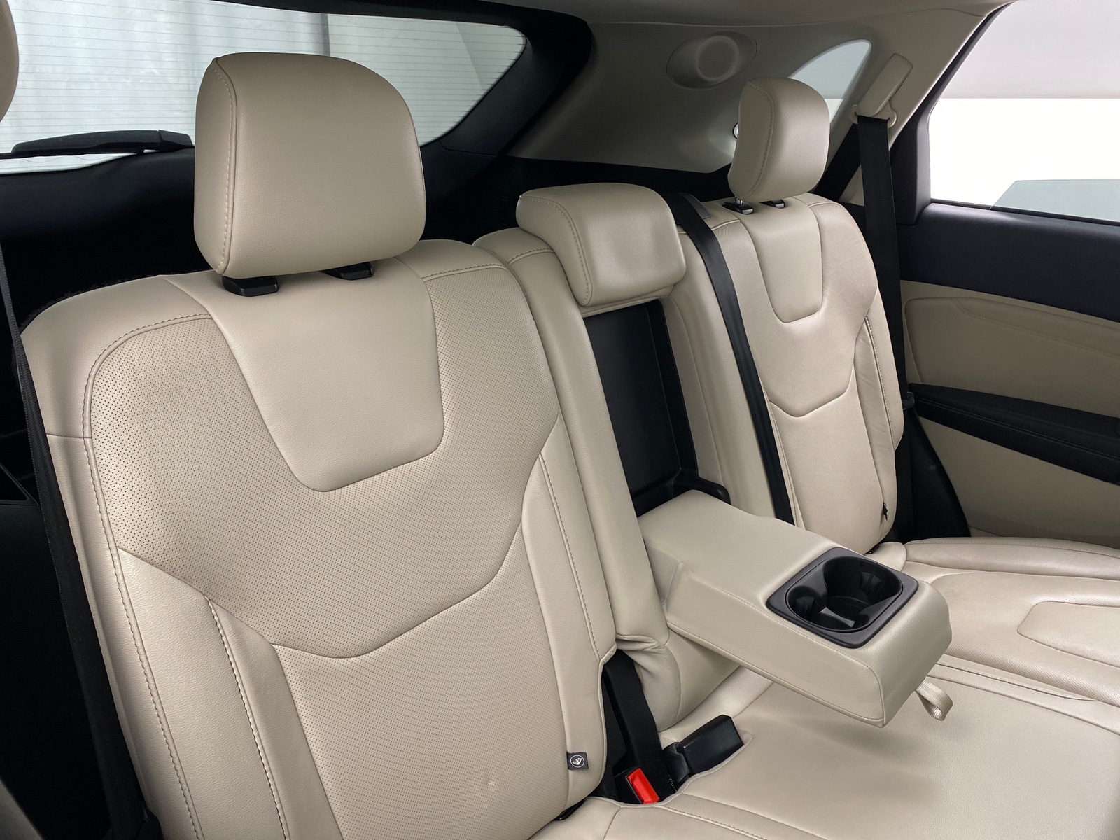 Thumbnail: 2017 Ford Edge - 5