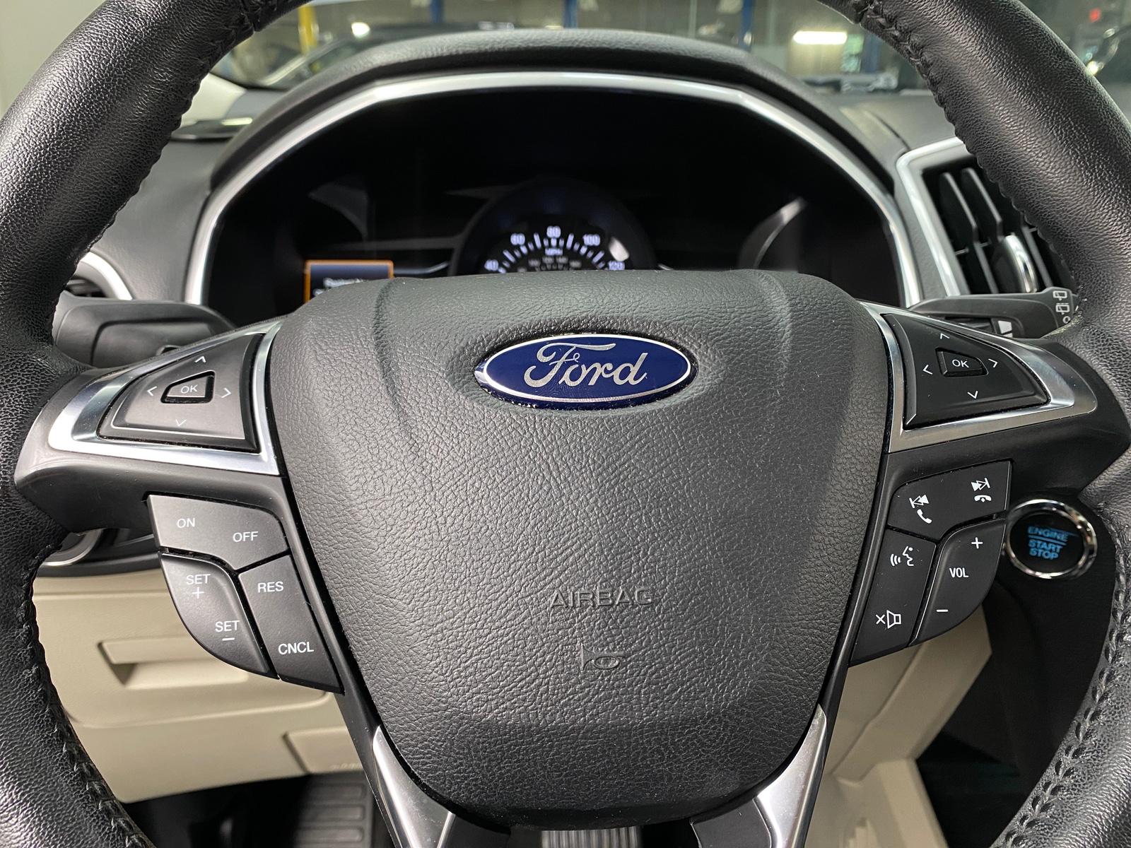 Thumbnail: 2017 Ford Edge - 4