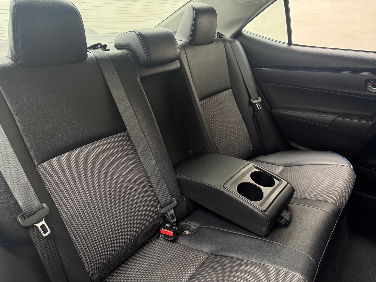 Thumbnail: 2019 Toyota Corolla - 6