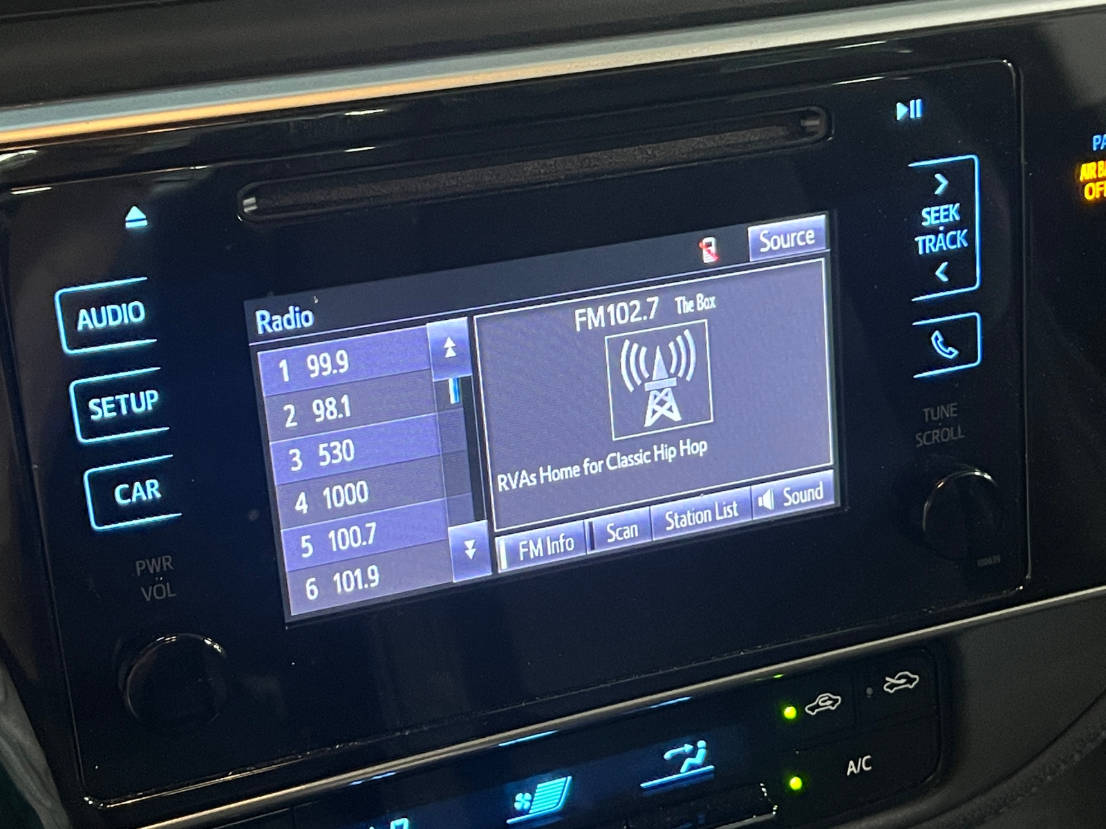Thumbnail: 2019 Toyota Corolla - 4