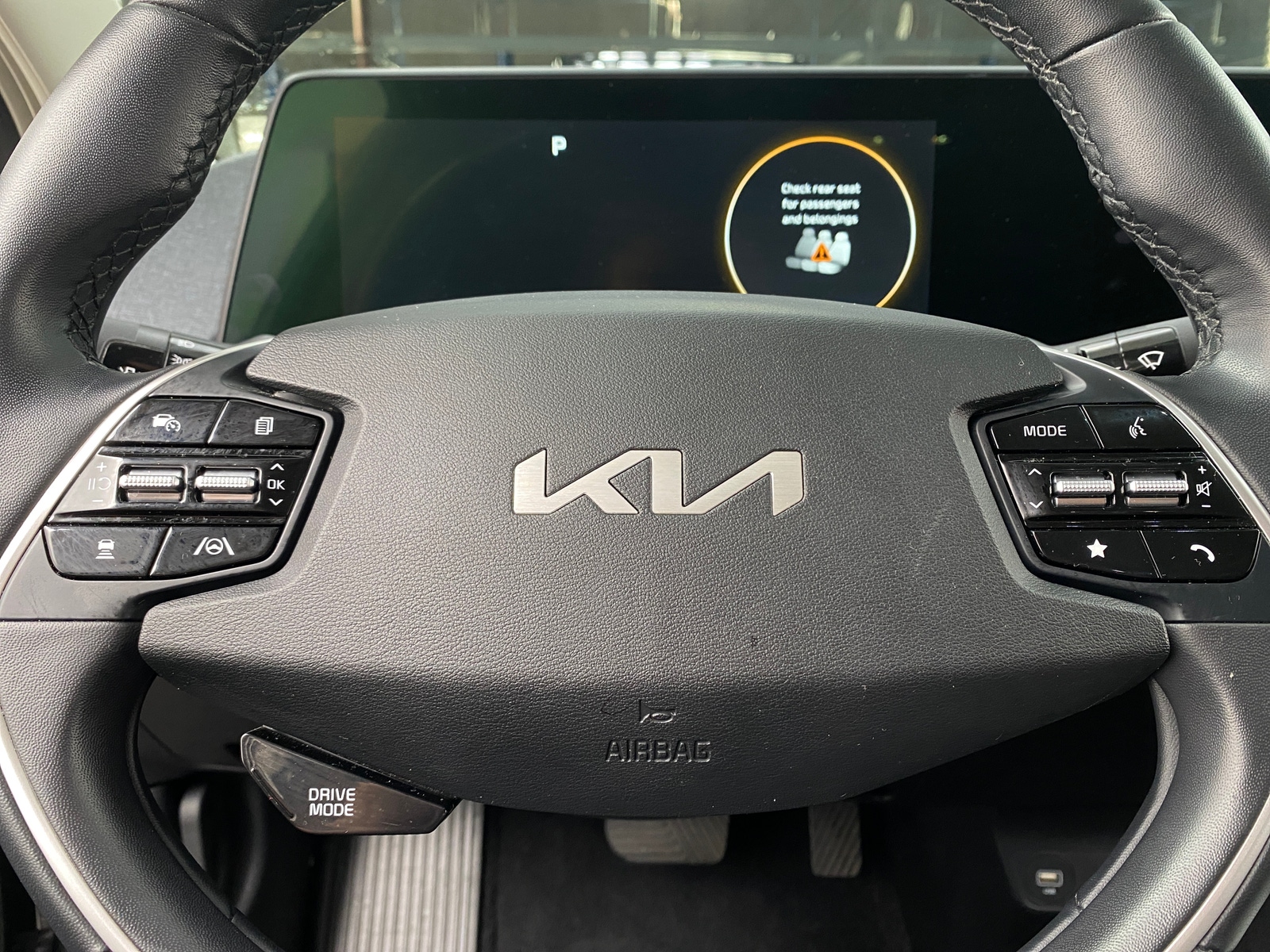 Thumbnail: 2023 Kia EV6 - 4