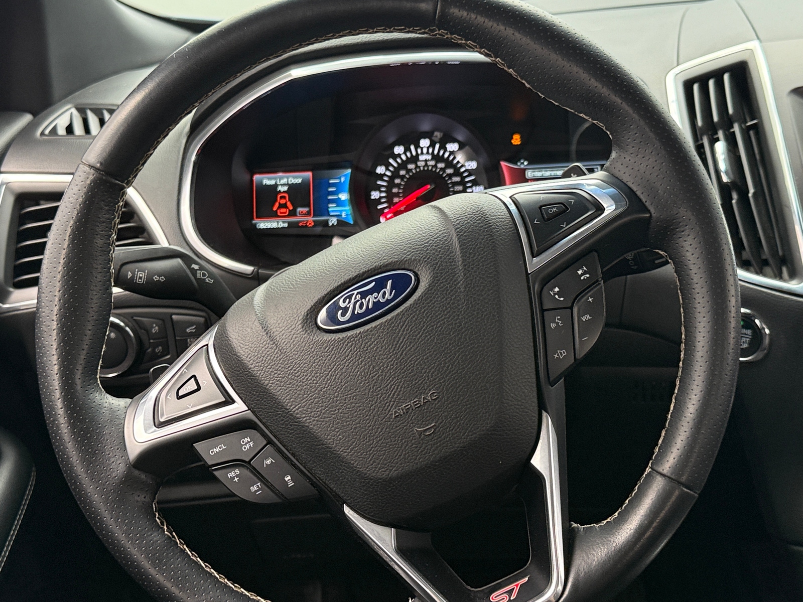 Thumbnail: 2019 Ford Edge - 4