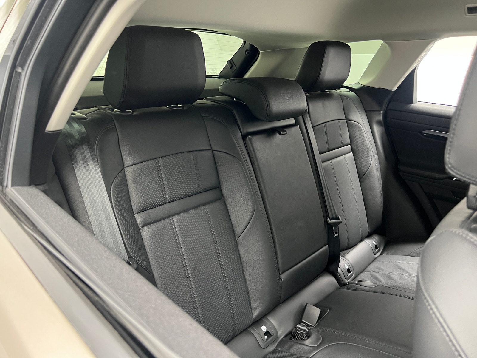 Thumbnail: 2023 Land Rover Range Rover Evoque - 5