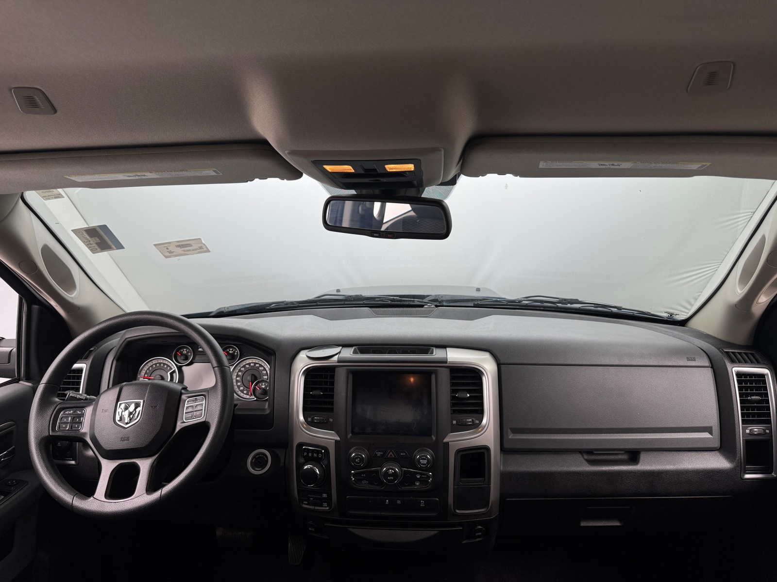 Thumbnail: 2020 RAM 1500 Classic - 3