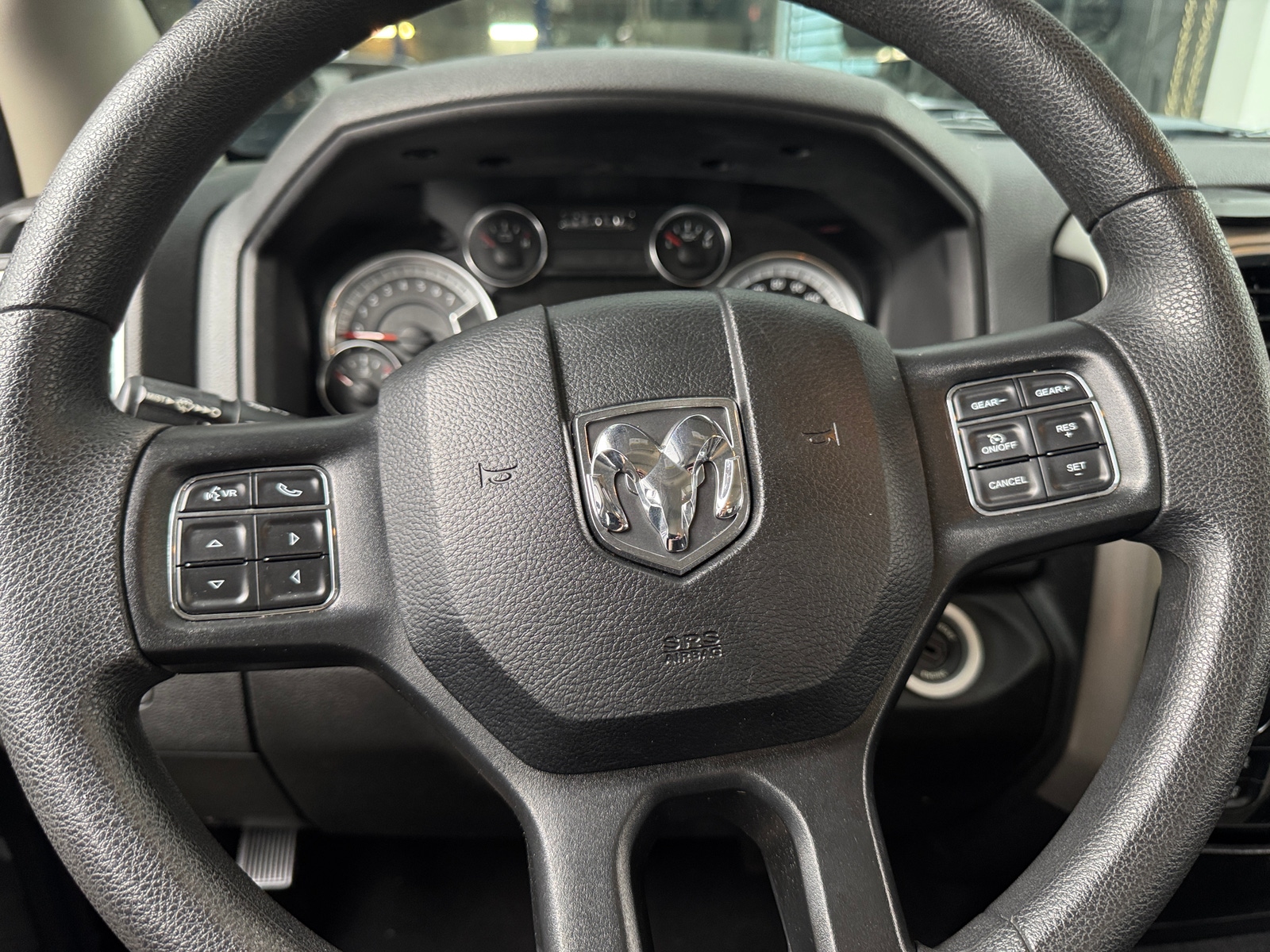 Thumbnail: 2020 RAM 1500 Classic - 5