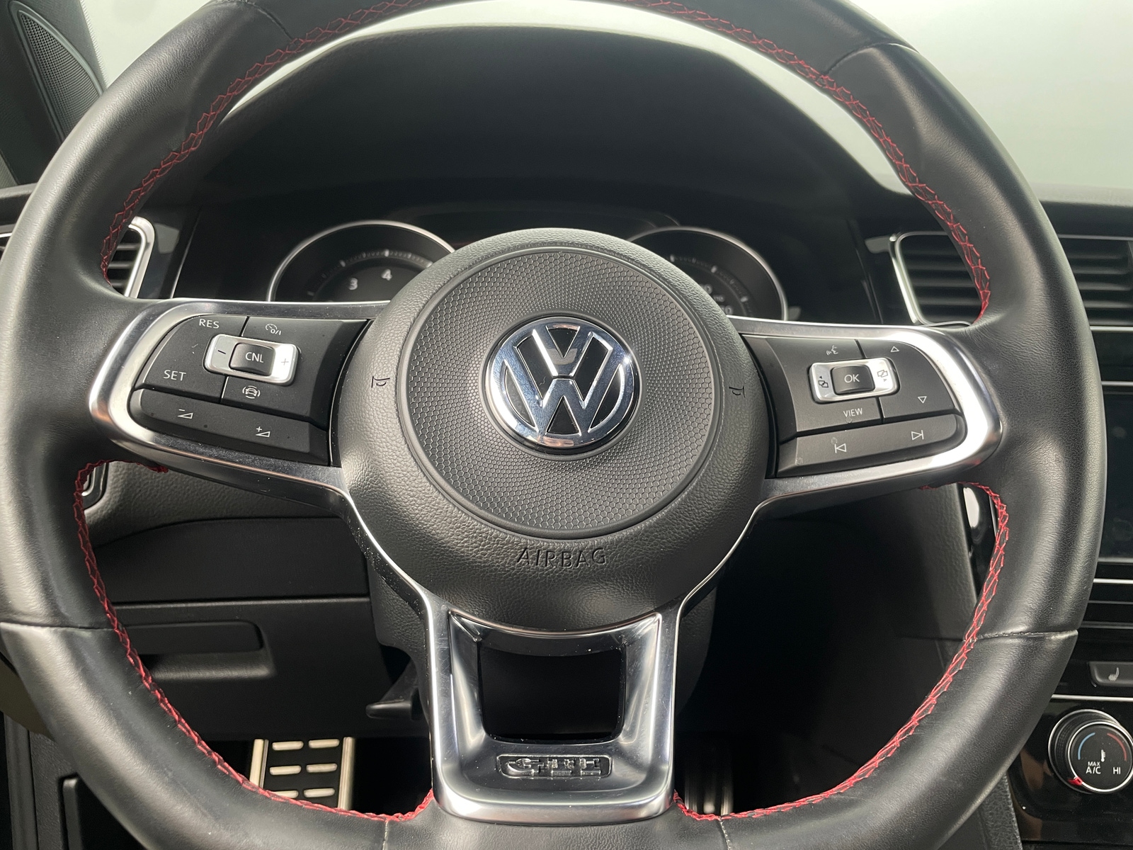 Thumbnail: 2021 Volkswagen Golf - 5