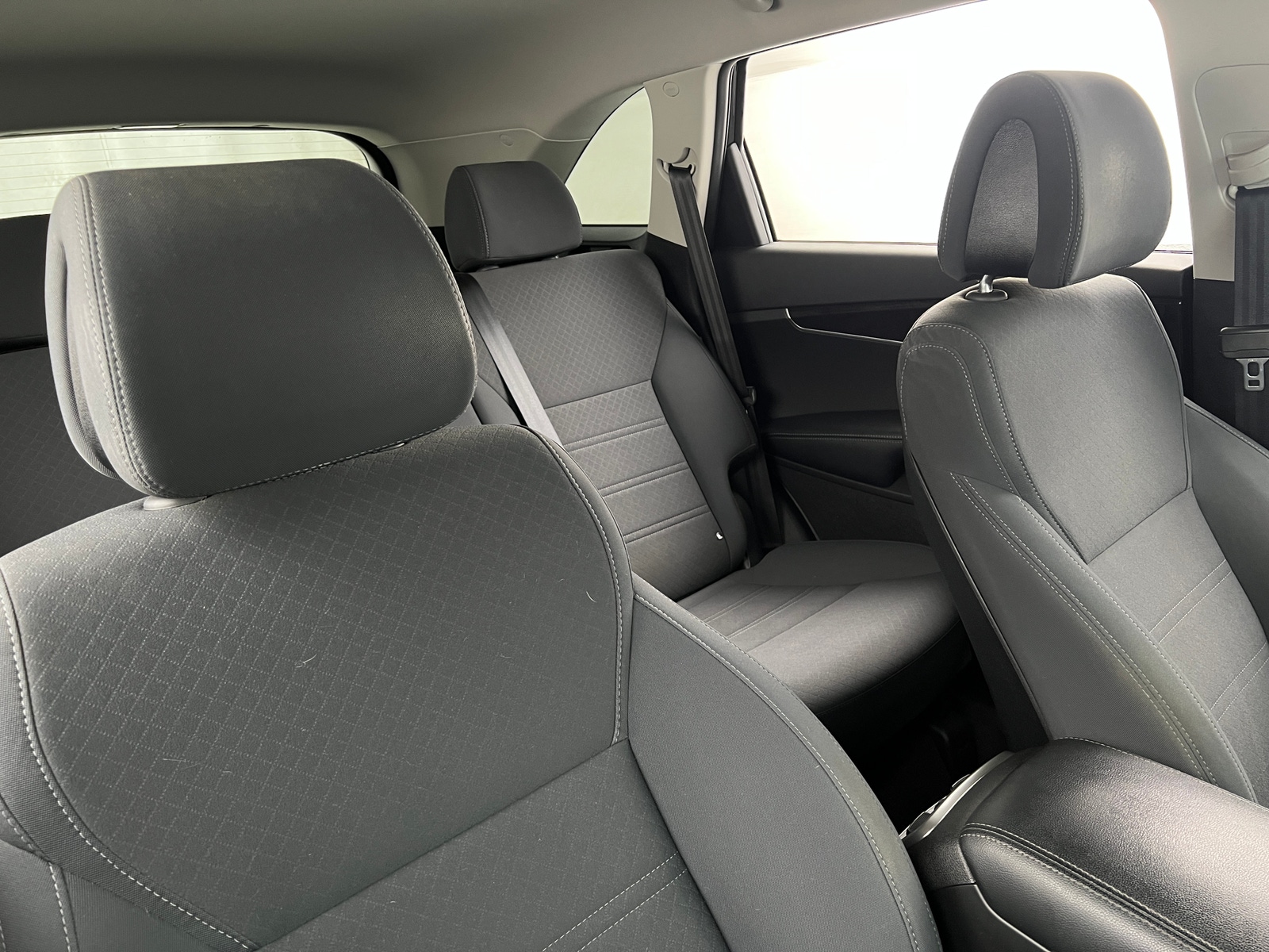 Thumbnail: 2016 Kia Sorento - 2